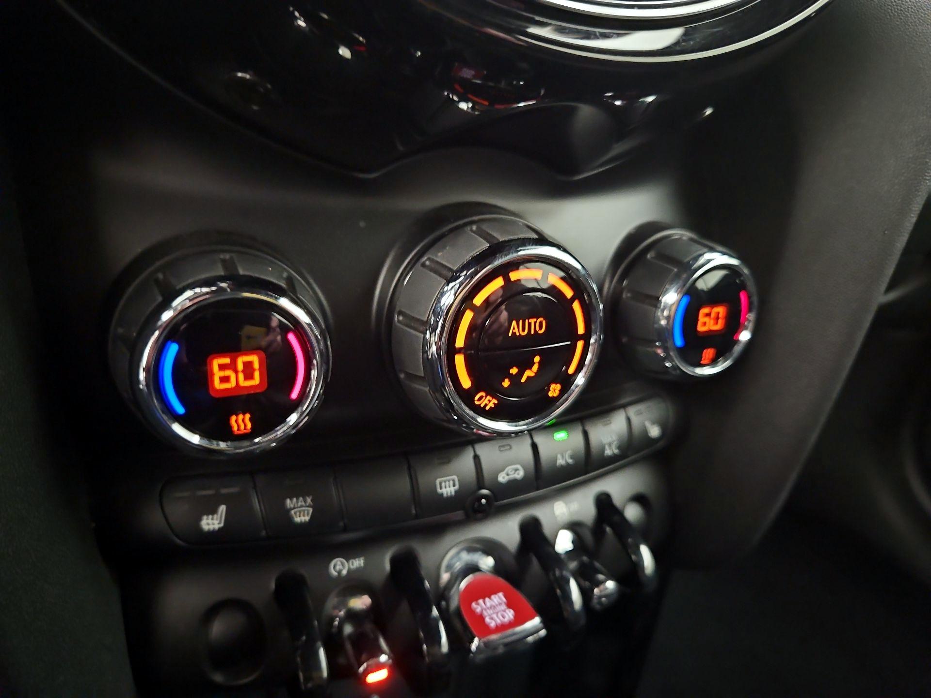 Thumbnail: 2019 MINI Cooper - 16