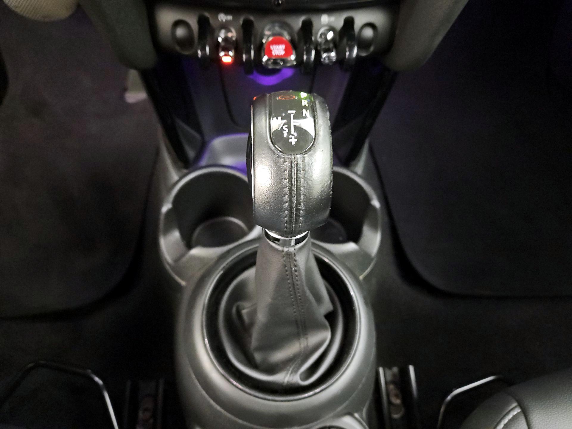 Thumbnail: 2019 MINI Cooper - 17