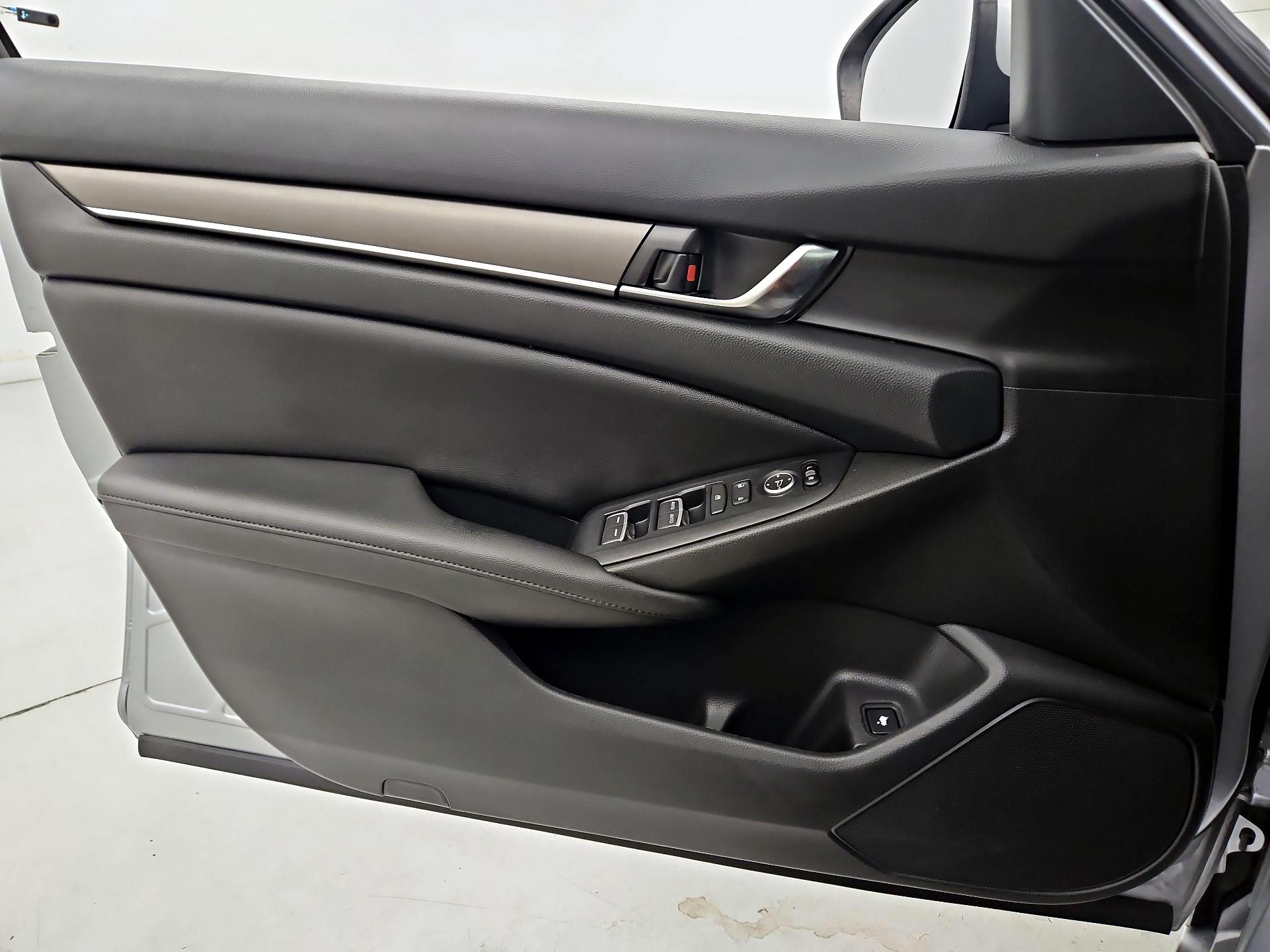 Thumbnail: 2020 Honda Accord - 12