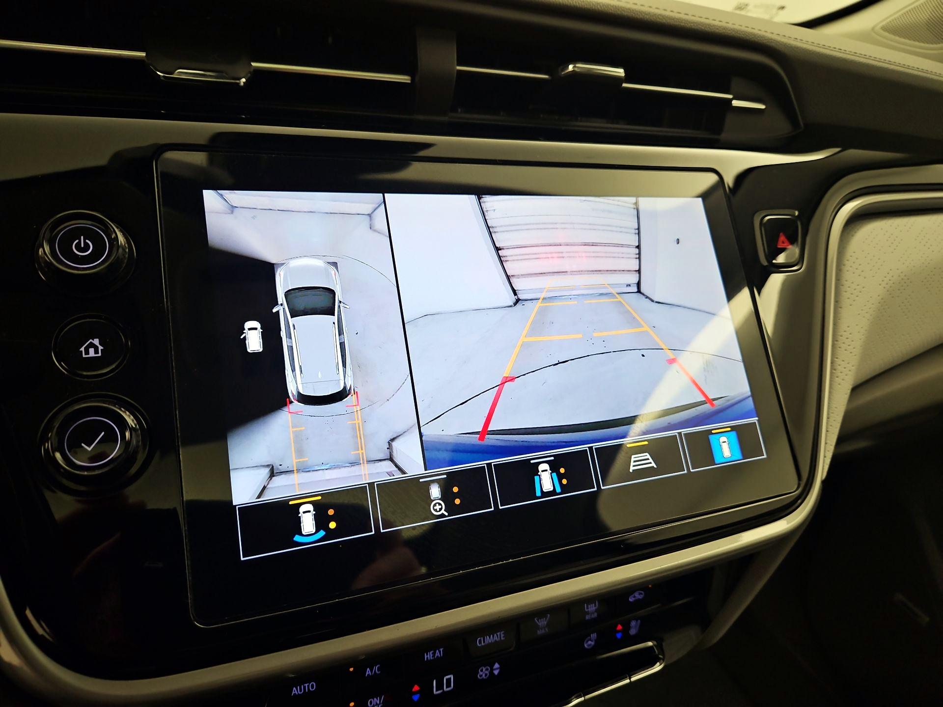 Thumbnail: 2022 Chevrolet Bolt EUV - 15