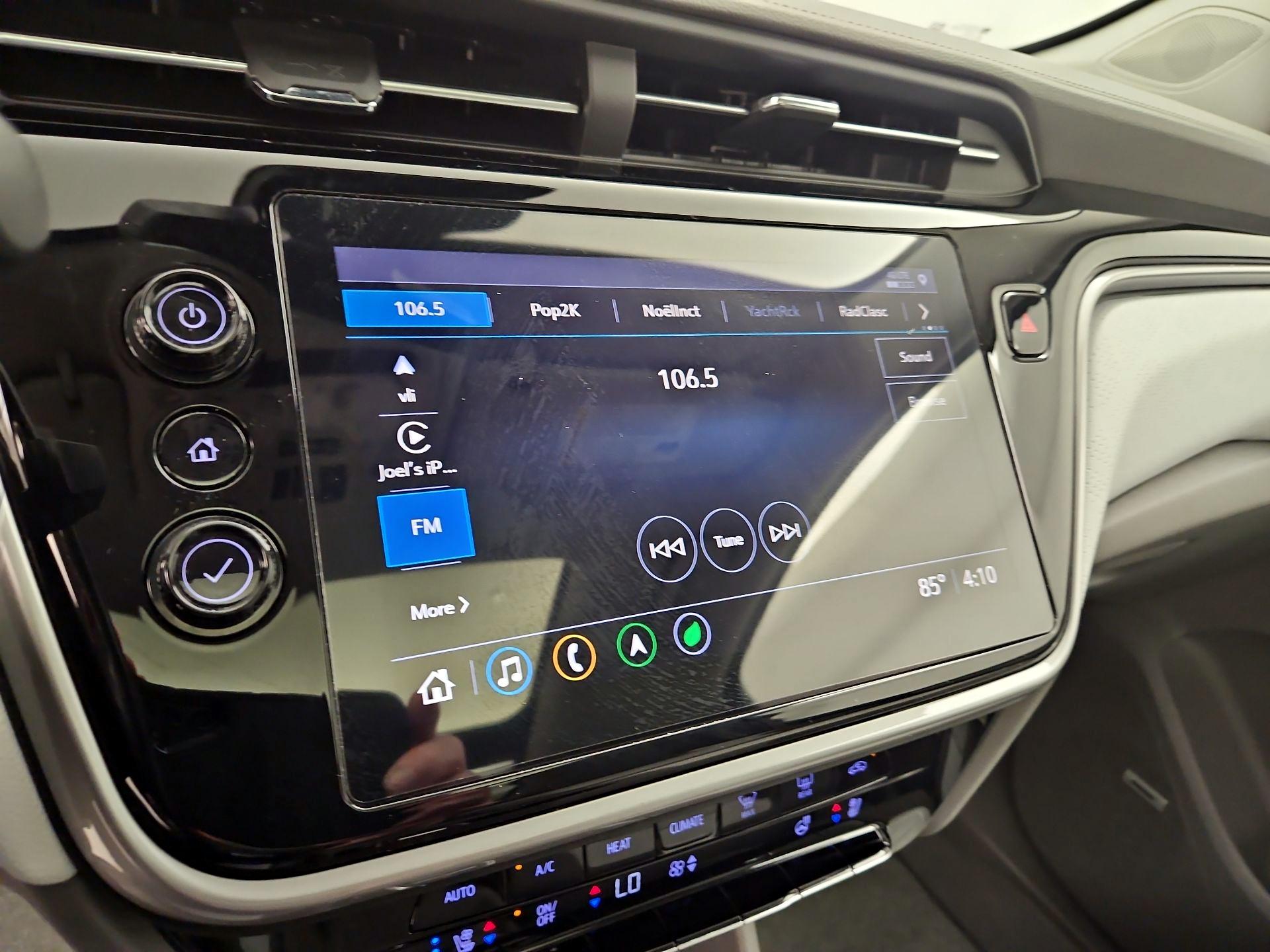 Thumbnail: 2022 Chevrolet Bolt EUV - 16