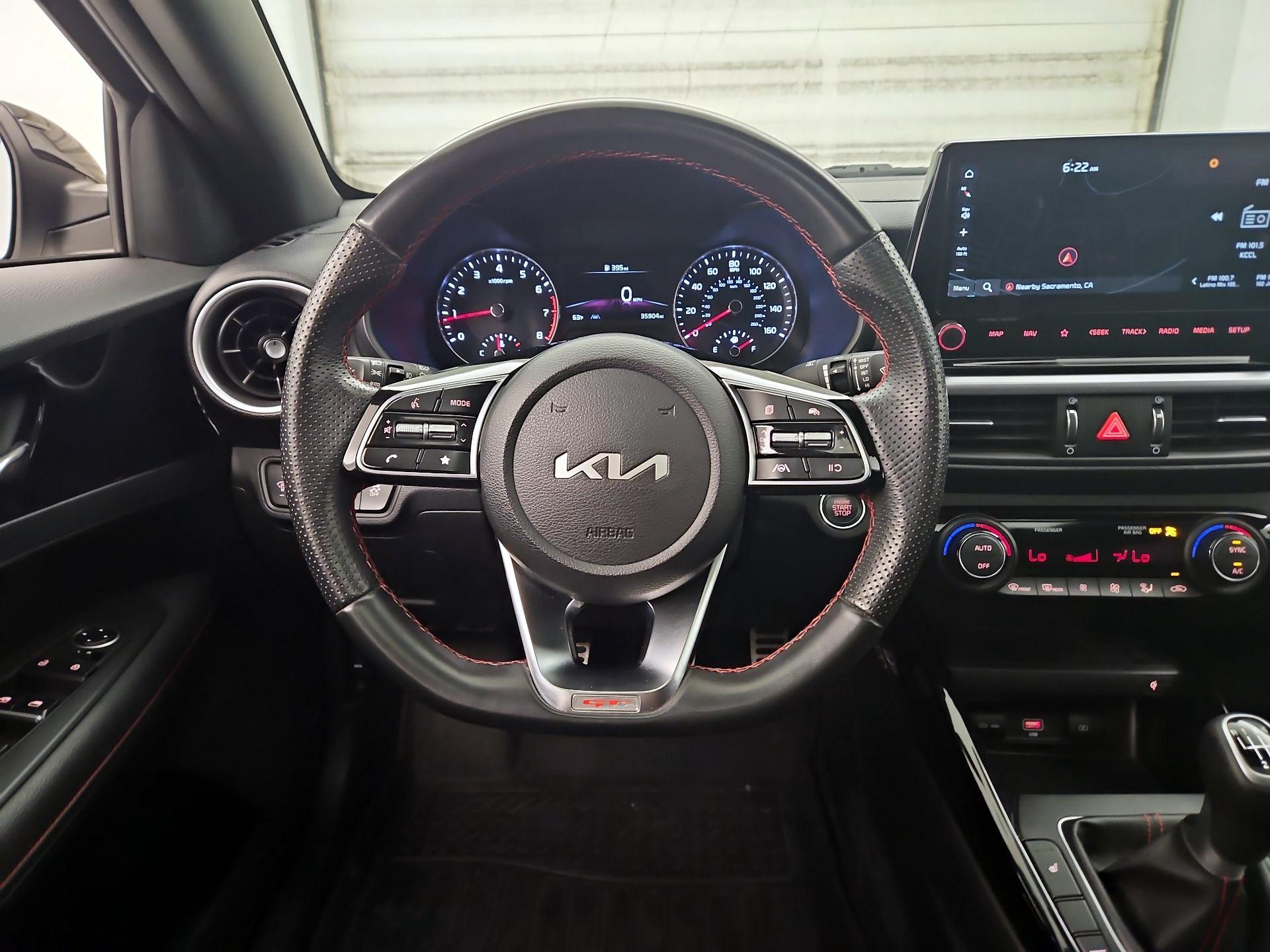 Thumbnail: 2023 Kia Forte - 10