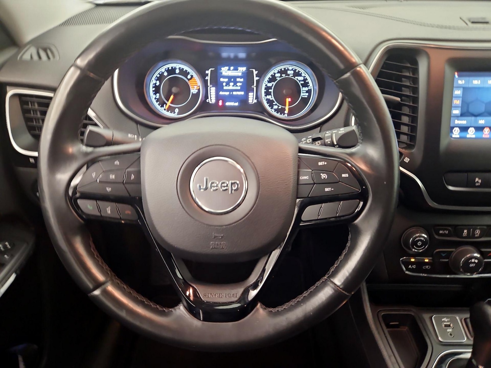 2019 Jeep Cherokee Altitude - Photo 11