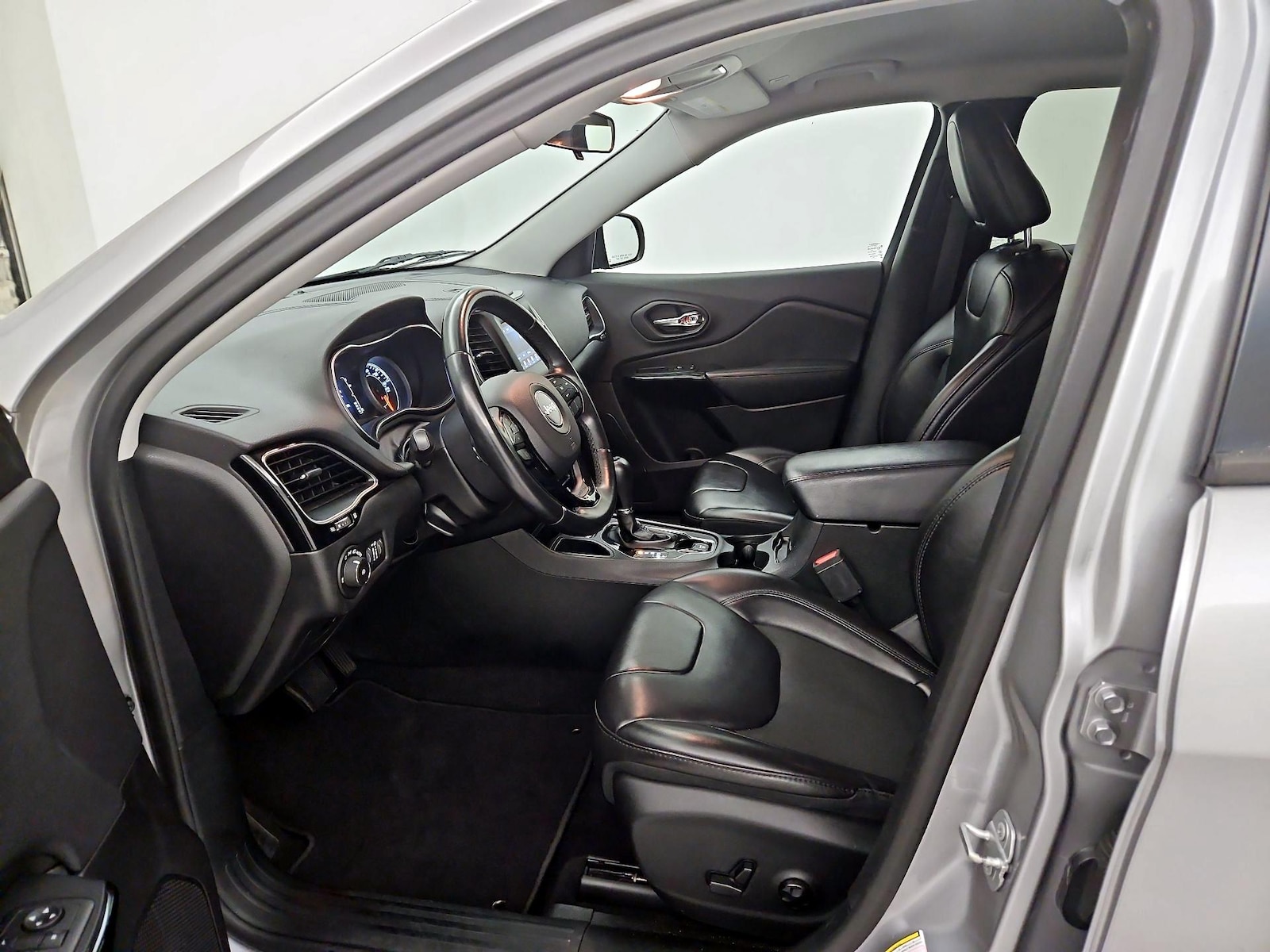 2019 Jeep Cherokee Altitude - Photo 12