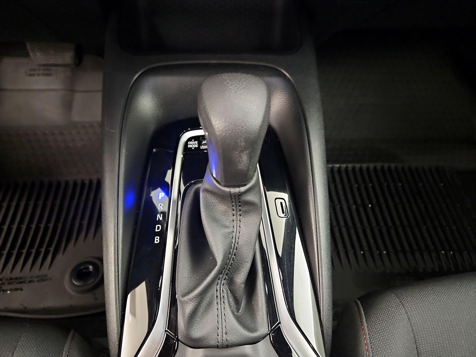 2024 Toyota Corolla SE - Photo 19