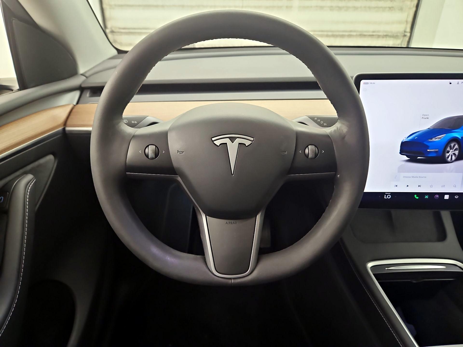 Thumbnail: 2022 Tesla Model Y - 10
