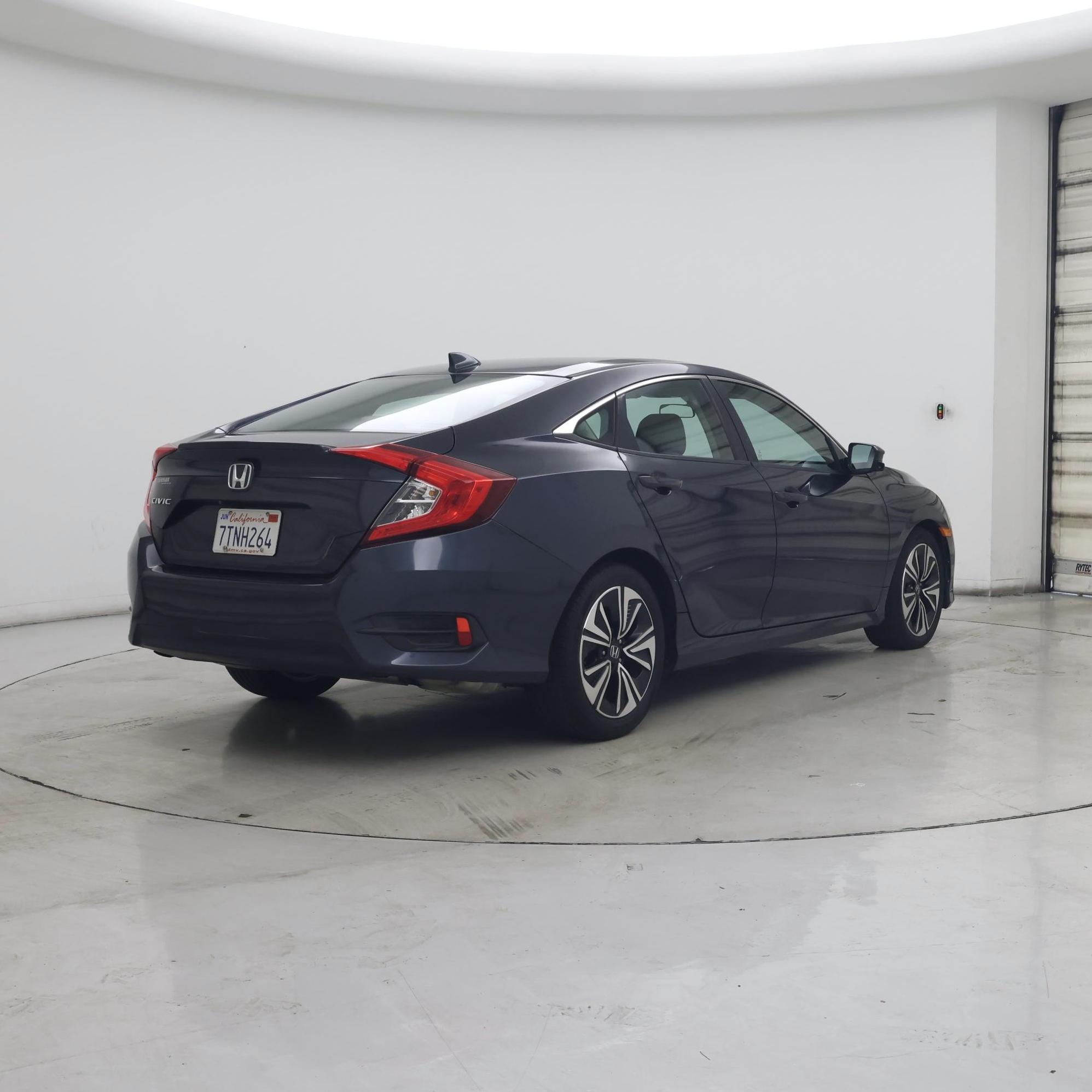 Thumbnail: 2016 Honda Civic - 8