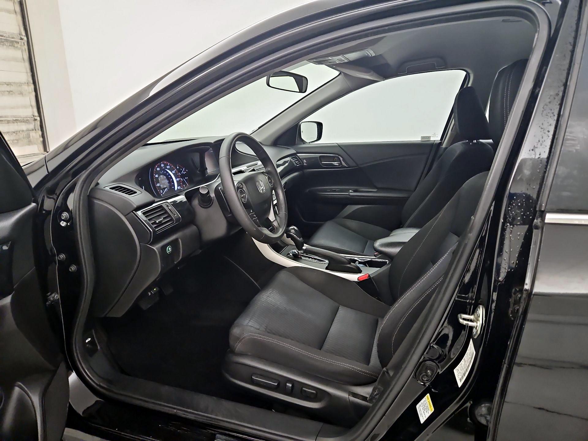 Thumbnail: 2015 Honda Accord - 11
