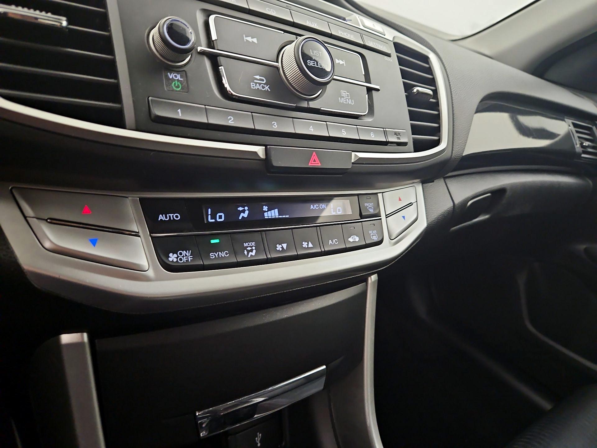 Thumbnail: 2015 Honda Accord - 16