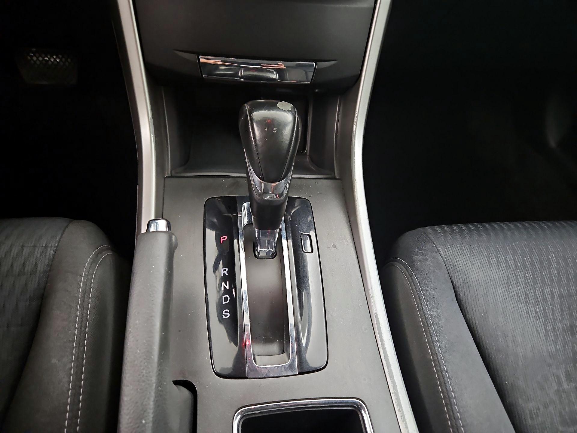 Thumbnail: 2015 Honda Accord - 17
