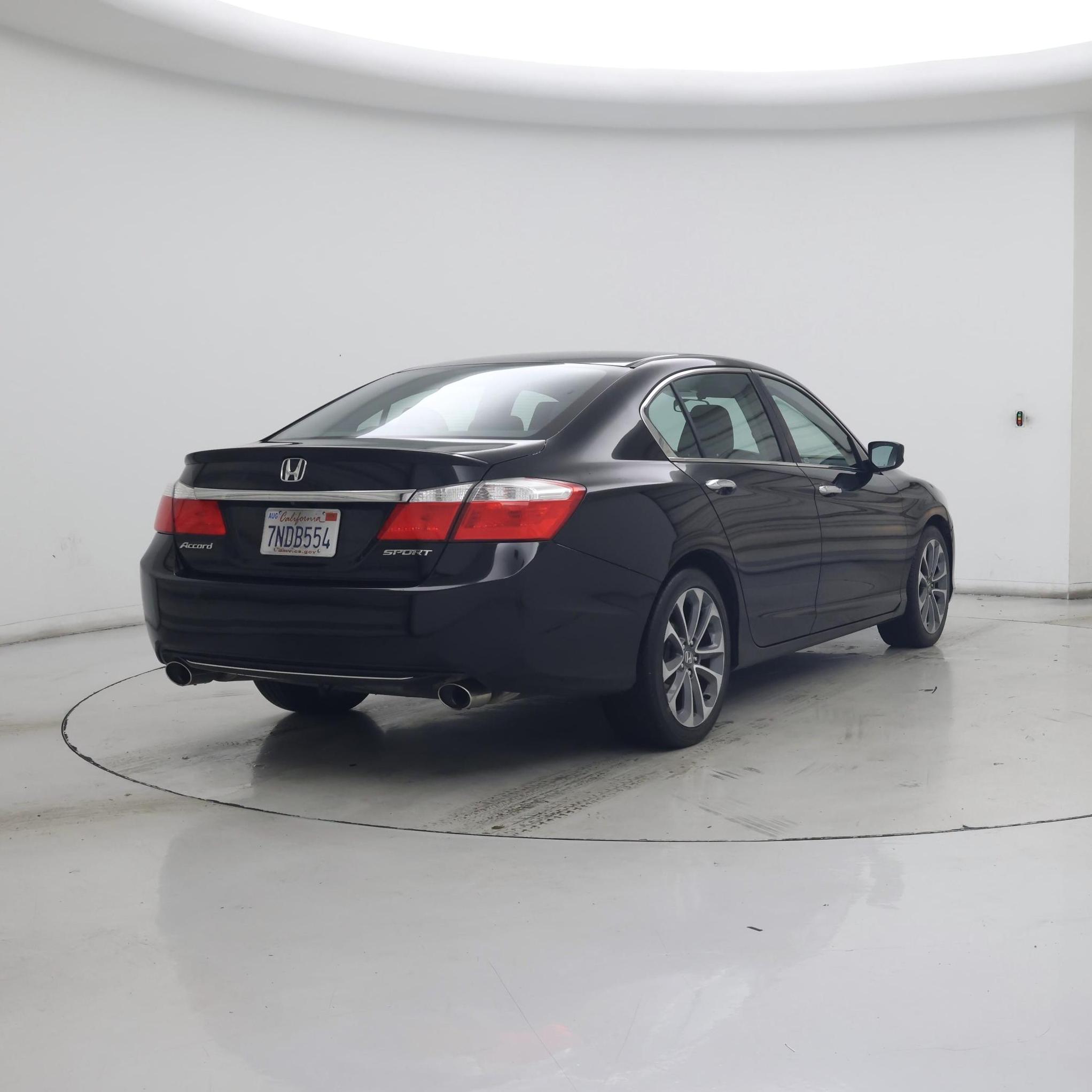 Thumbnail: 2015 Honda Accord - 8