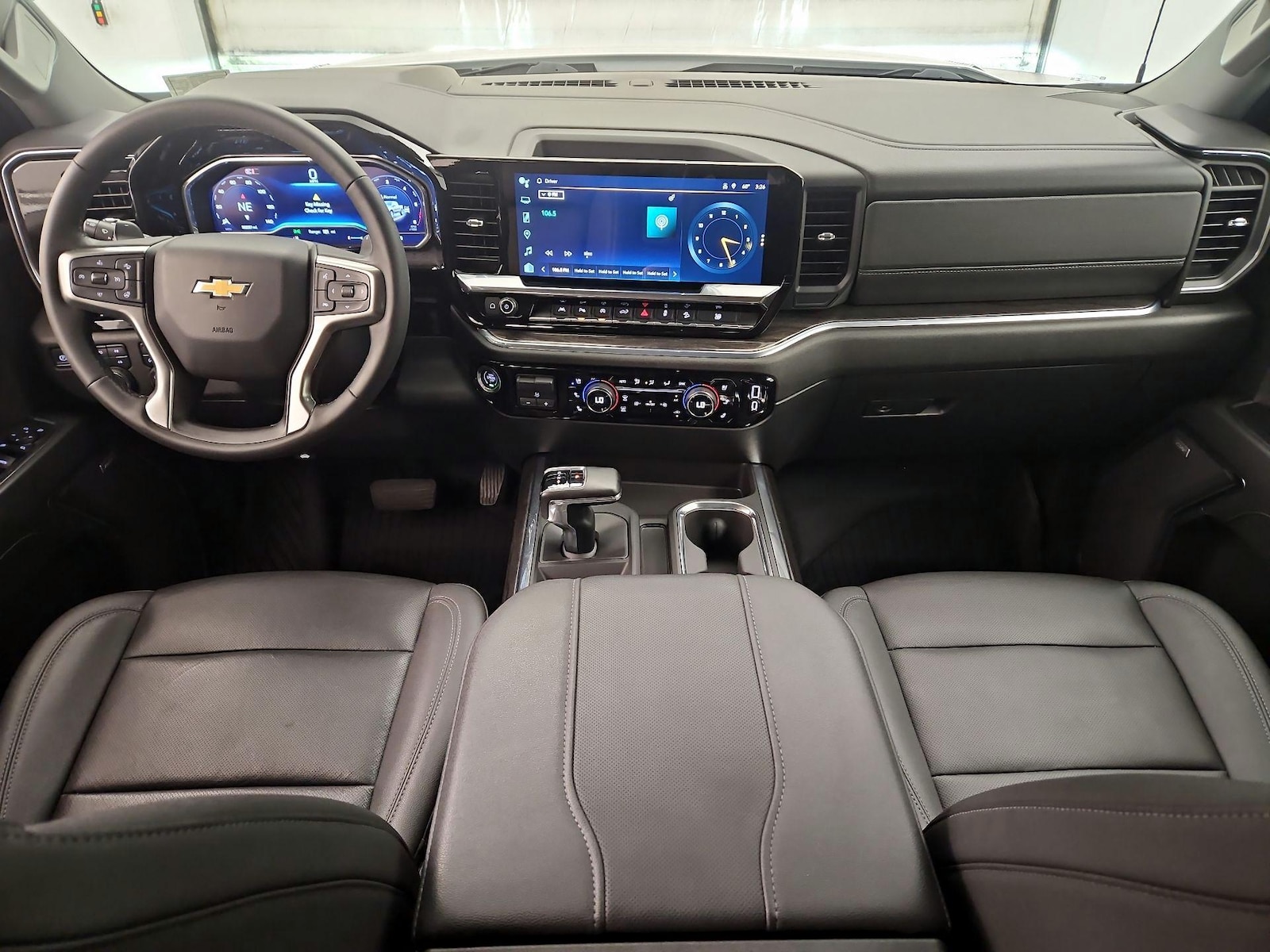 2024 Chevrolet Silverado 1500 LTZ - Photo 10
