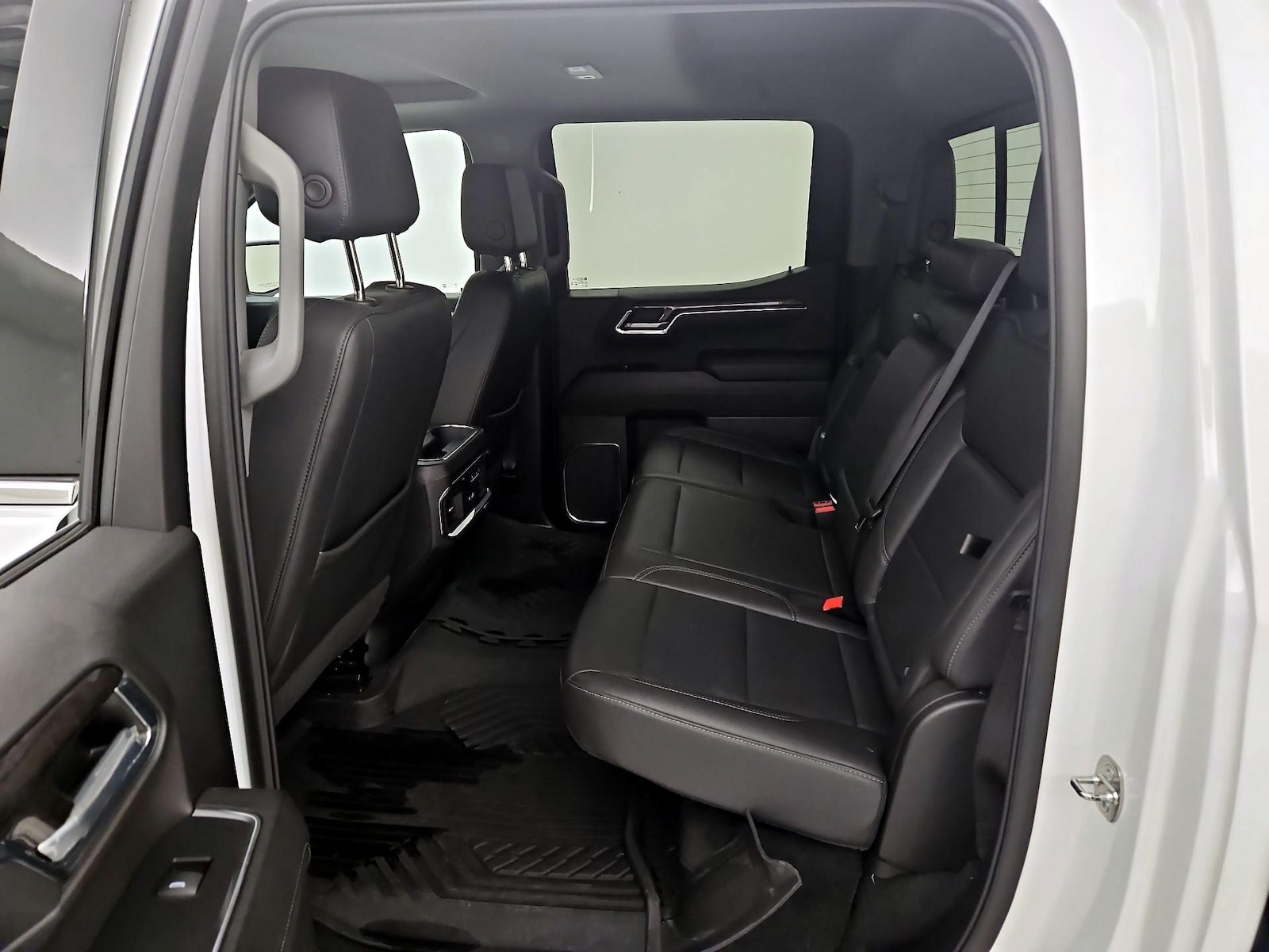 2024 Chevrolet Silverado 1500 LTZ - Photo 22