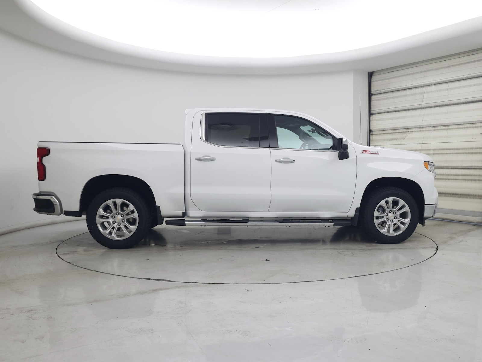 2024 Chevrolet Silverado 1500 LTZ - Photo 8