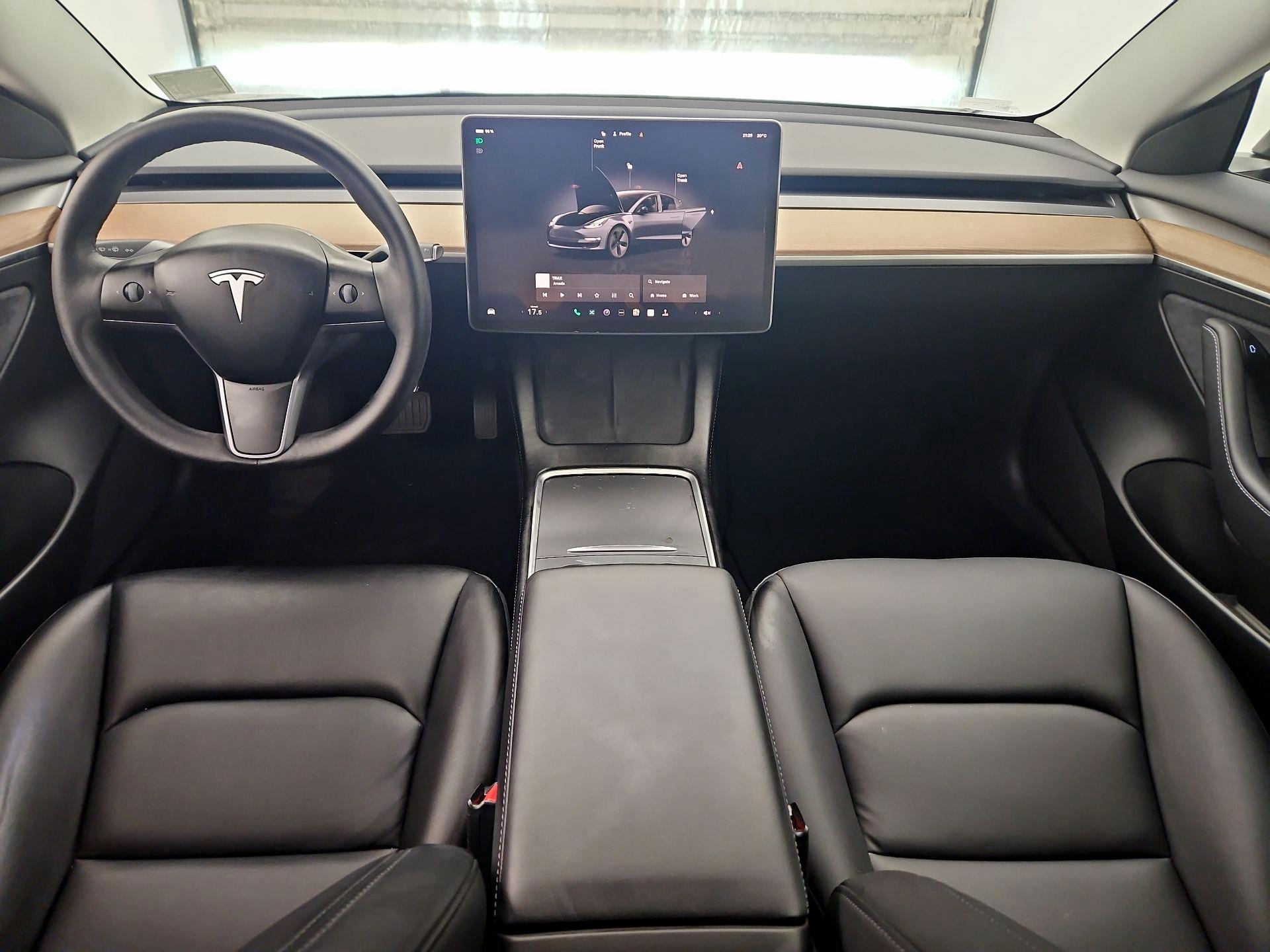 Thumbnail: 2023 Tesla Model 3 - 9