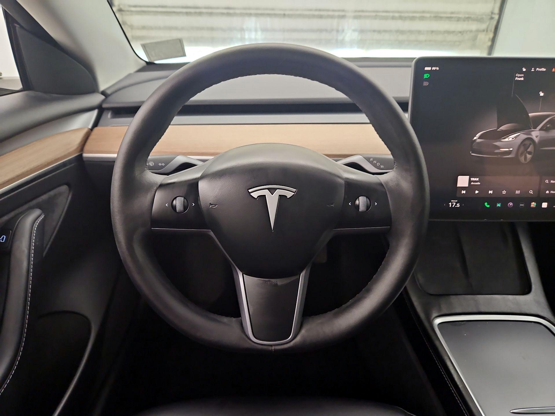 Thumbnail: 2023 Tesla Model 3 - 10