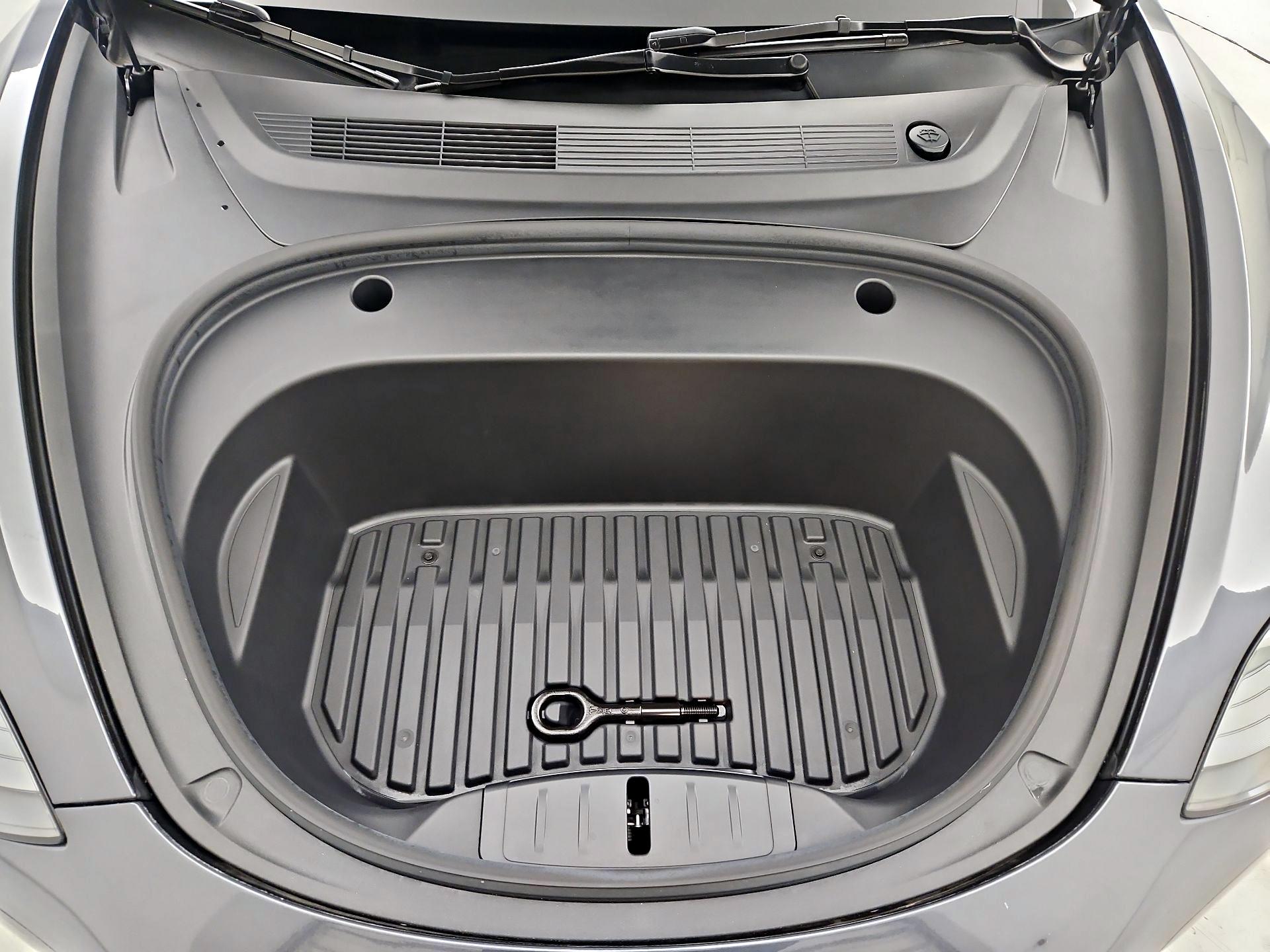 Thumbnail: 2023 Tesla Model 3 - 20