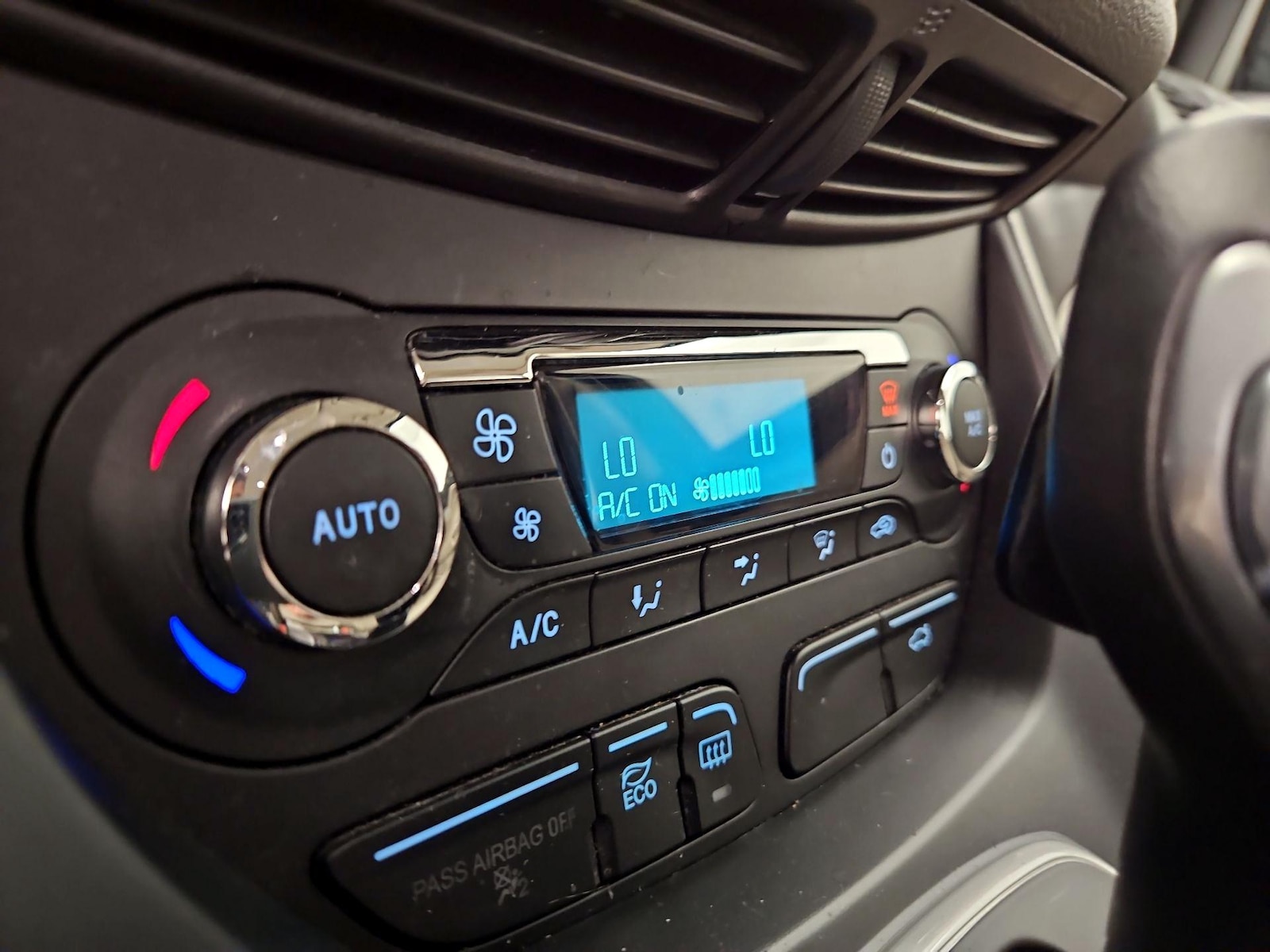 2016 Ford C-Max SE - Photo 17