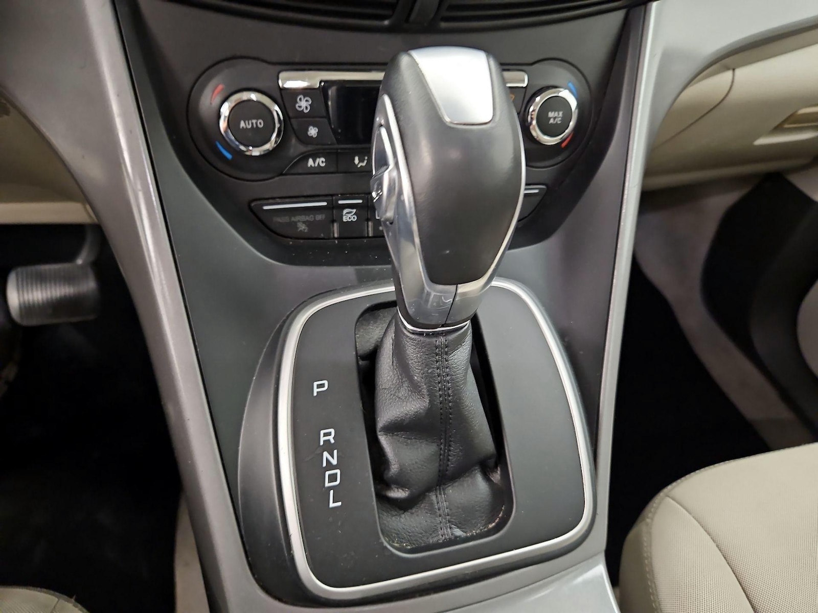 2016 Ford C-Max SE - Photo 18