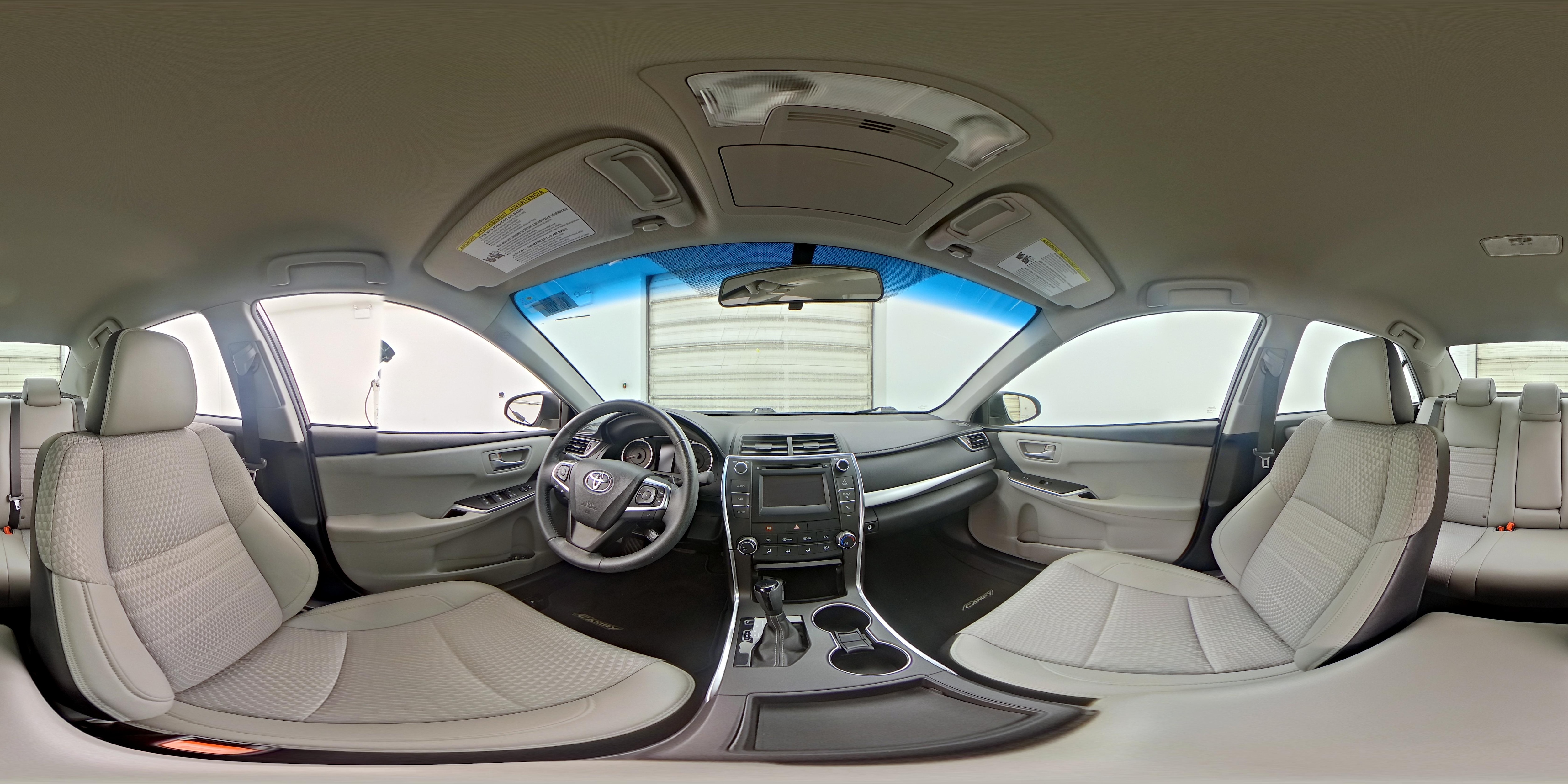 2015 Toyota Camry SE - Photo 23