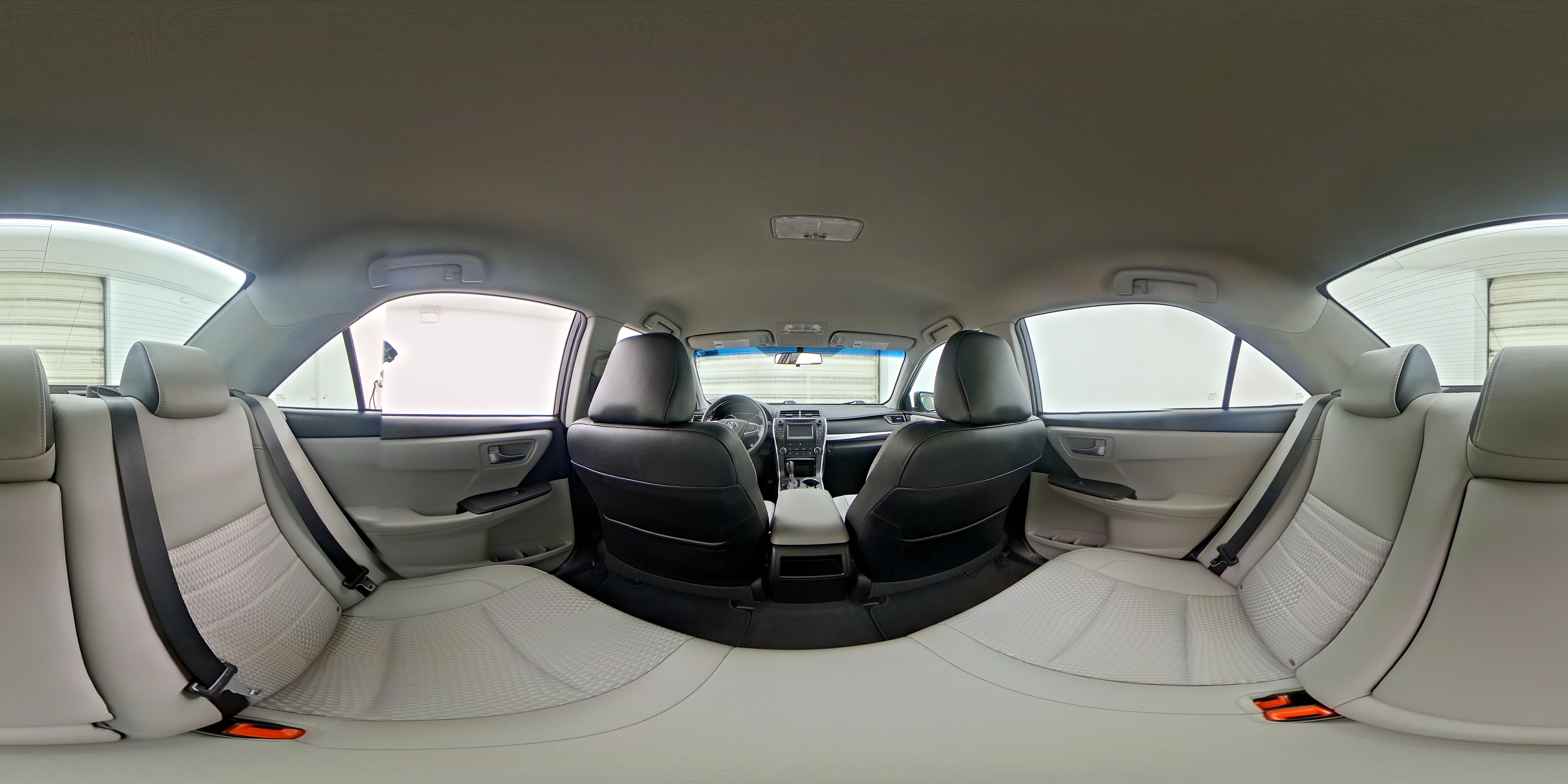 2015 Toyota Camry SE - Photo 24