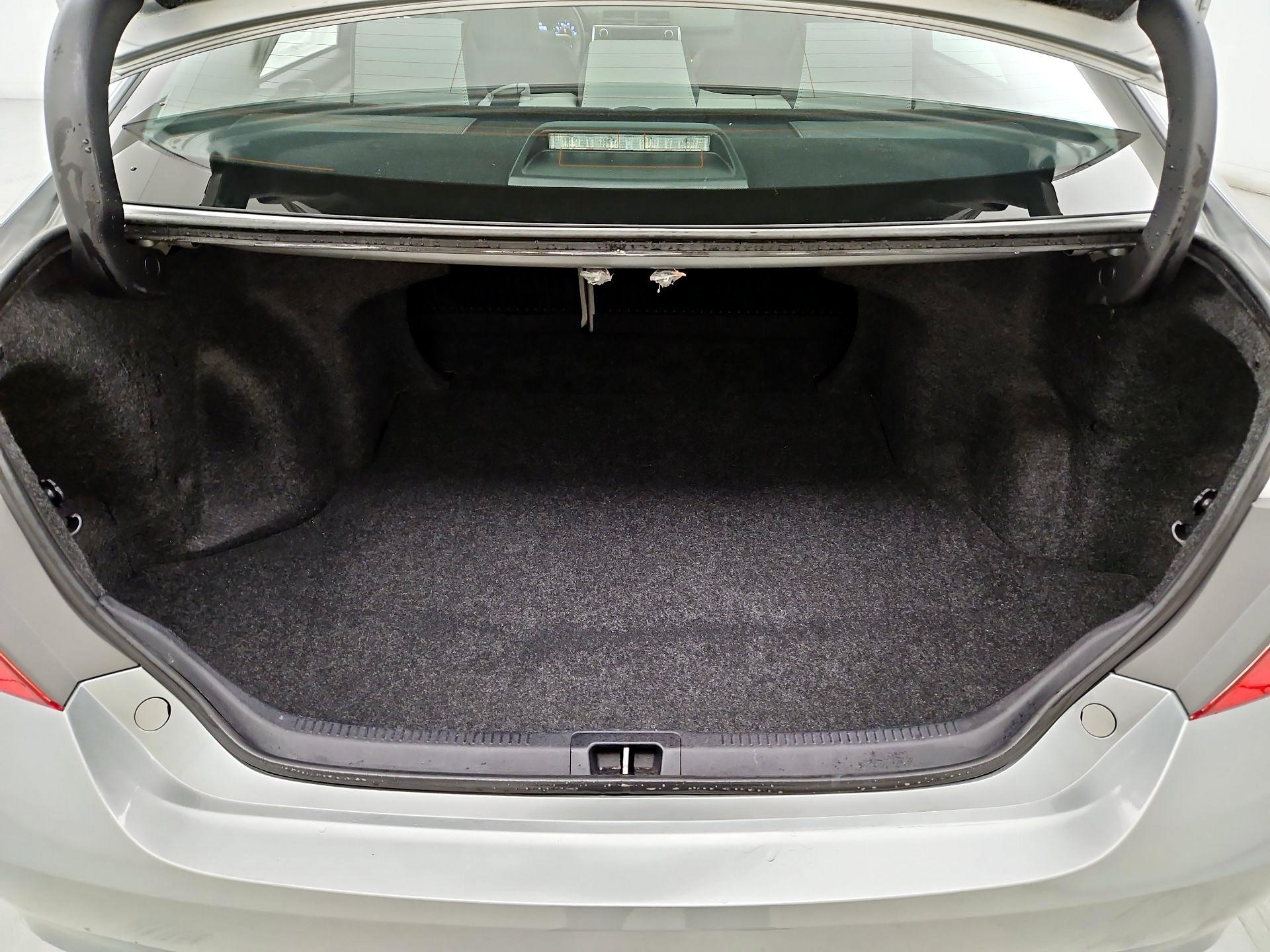 Thumbnail: 2015 Toyota Camry - 19