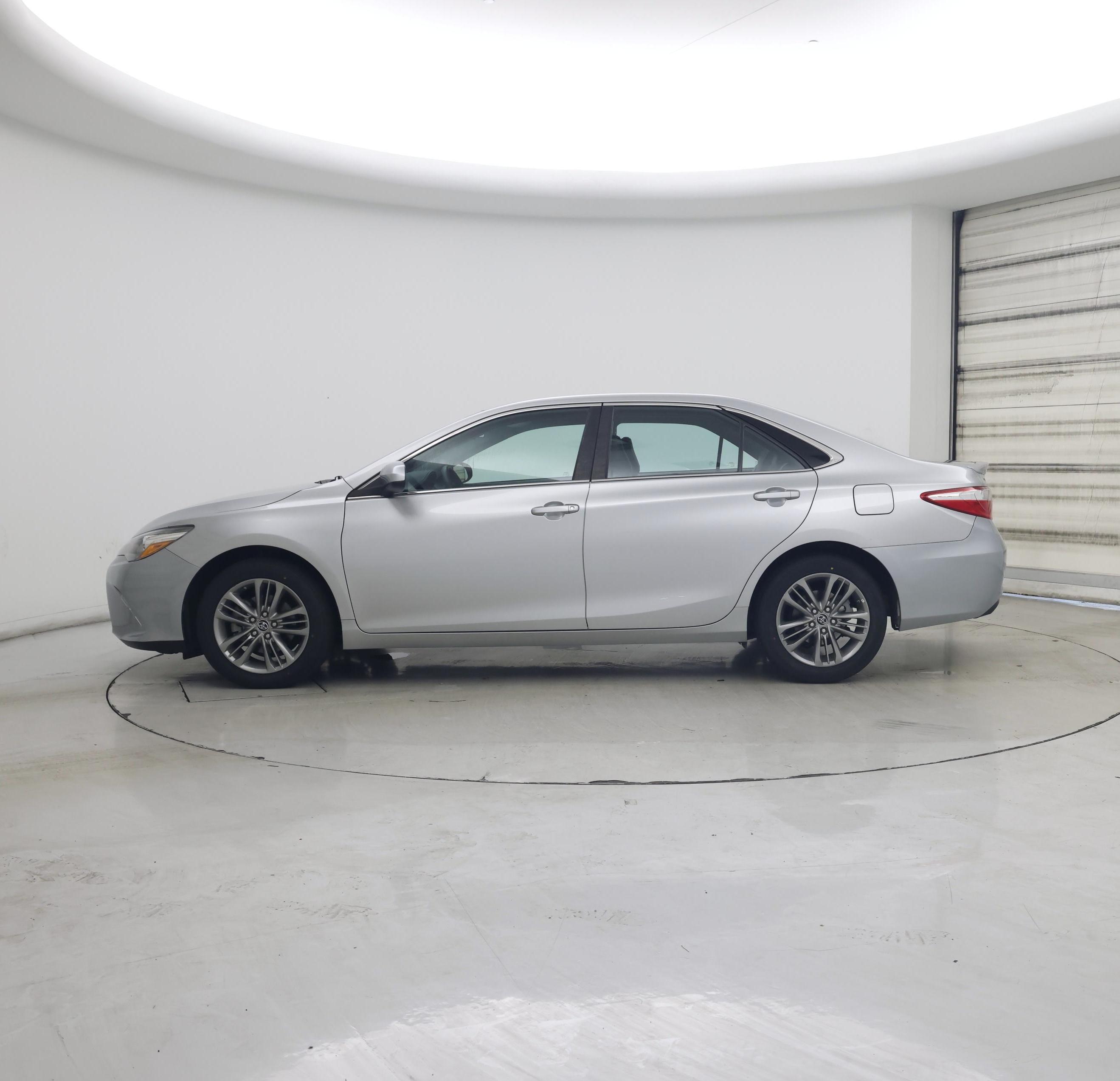 Thumbnail: 2015 Toyota Camry - 3
