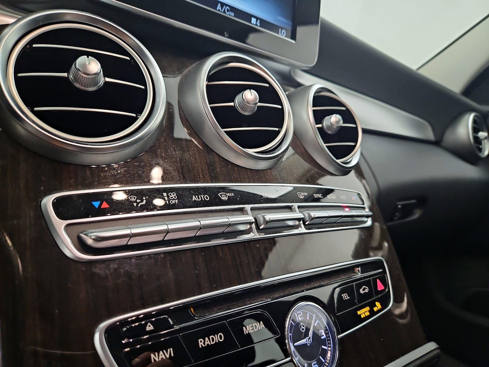 2016 Mercedes-Benz C-Class C300 - Photo 17