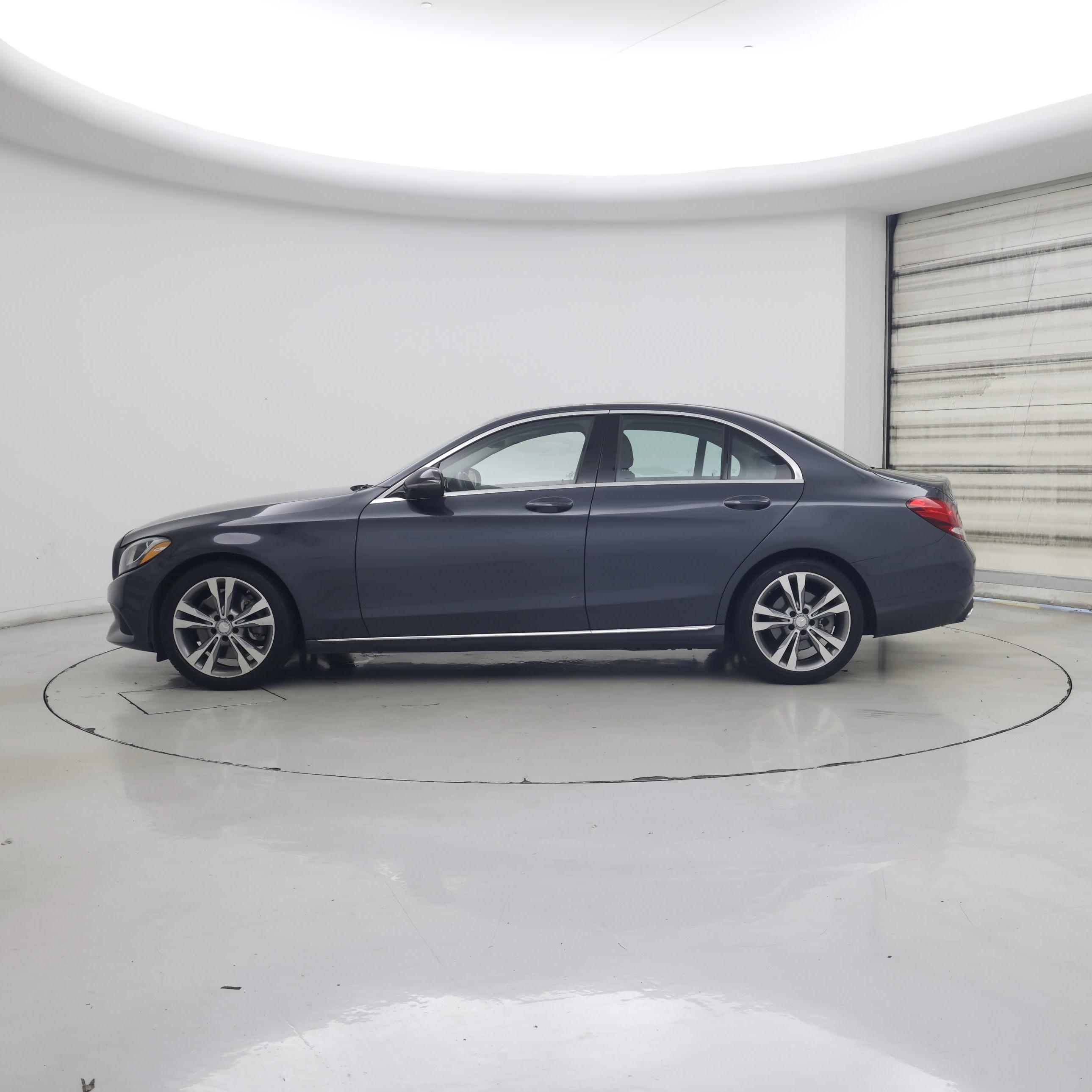 Thumbnail: 2016 Mercedes-Benz C-Class - 3