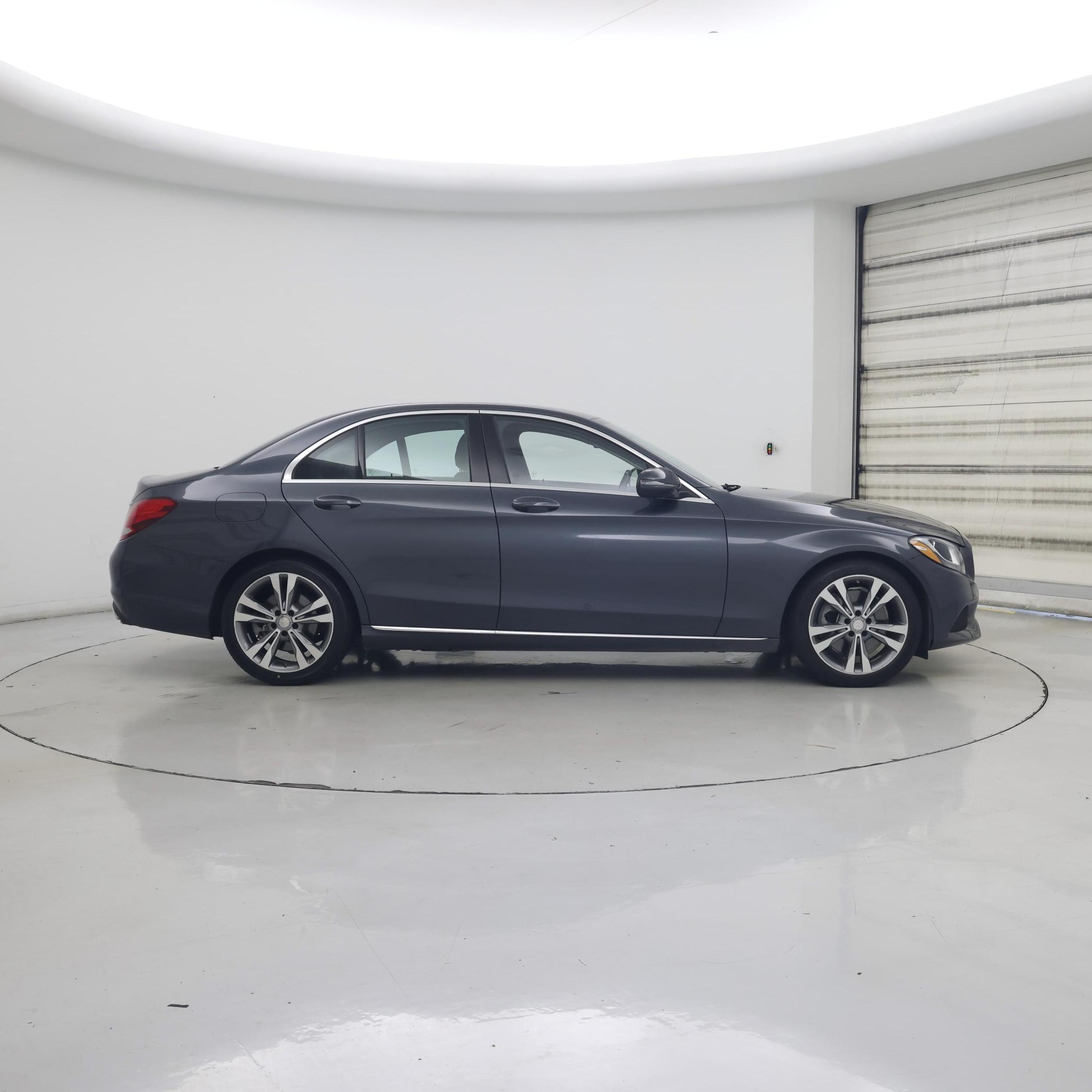 Thumbnail: 2016 Mercedes-Benz C-Class - 7