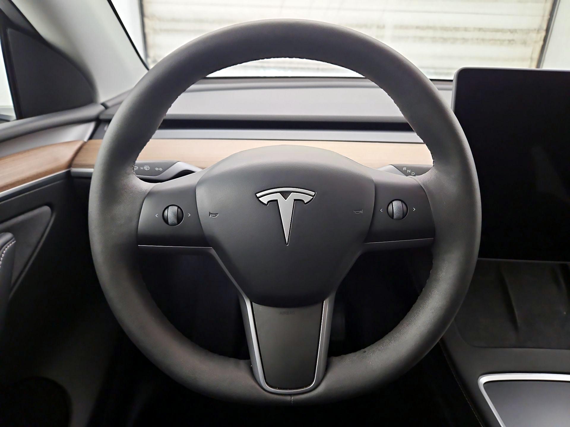 Thumbnail: 2024 Tesla Model Y - 10