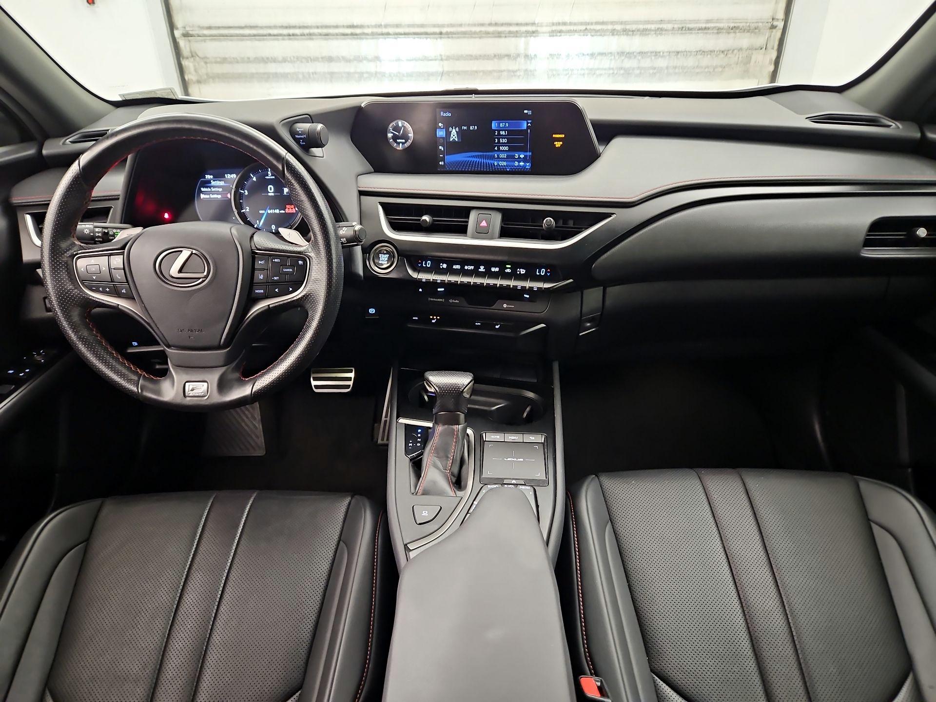 Thumbnail: 2020 Lexus UX - 9