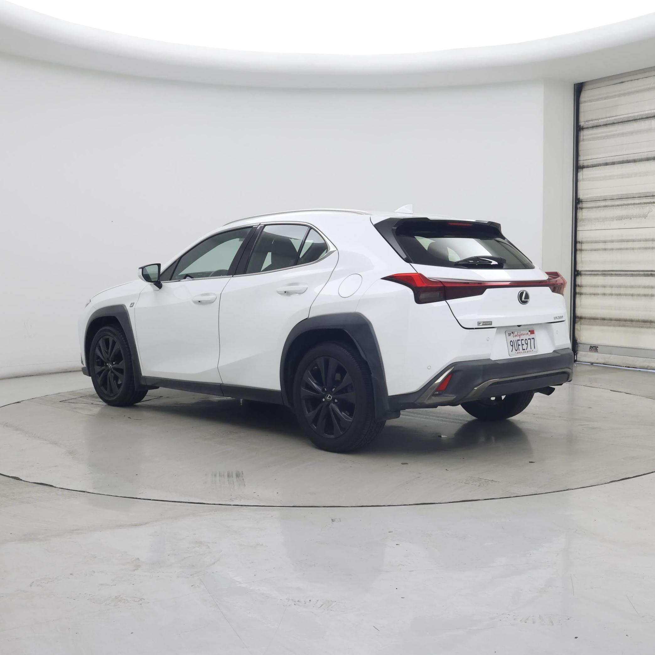 Thumbnail: 2020 Lexus UX - 2
