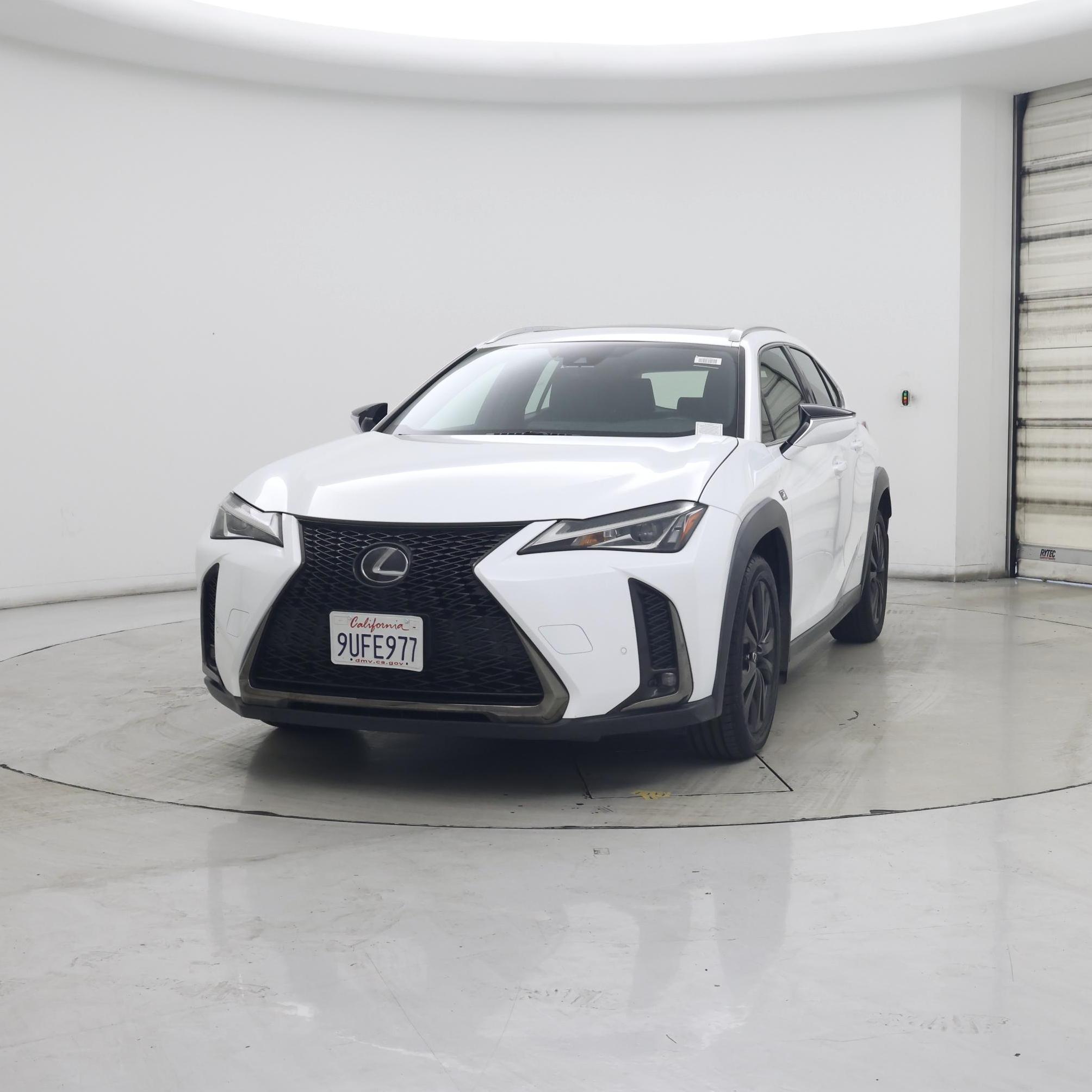 Thumbnail: 2020 Lexus UX - 4