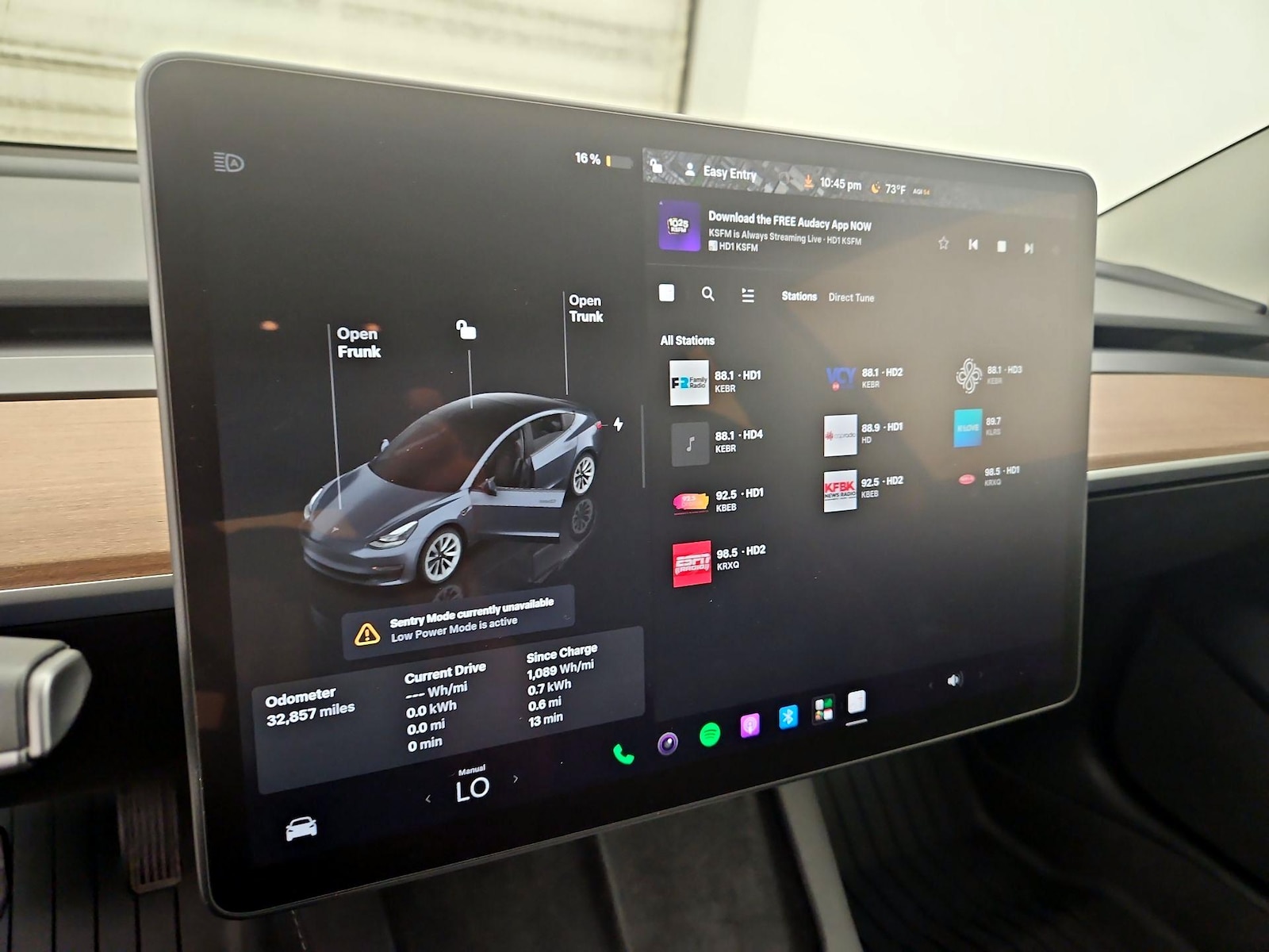 2022 Tesla Model 3 Long Range - Photo 16