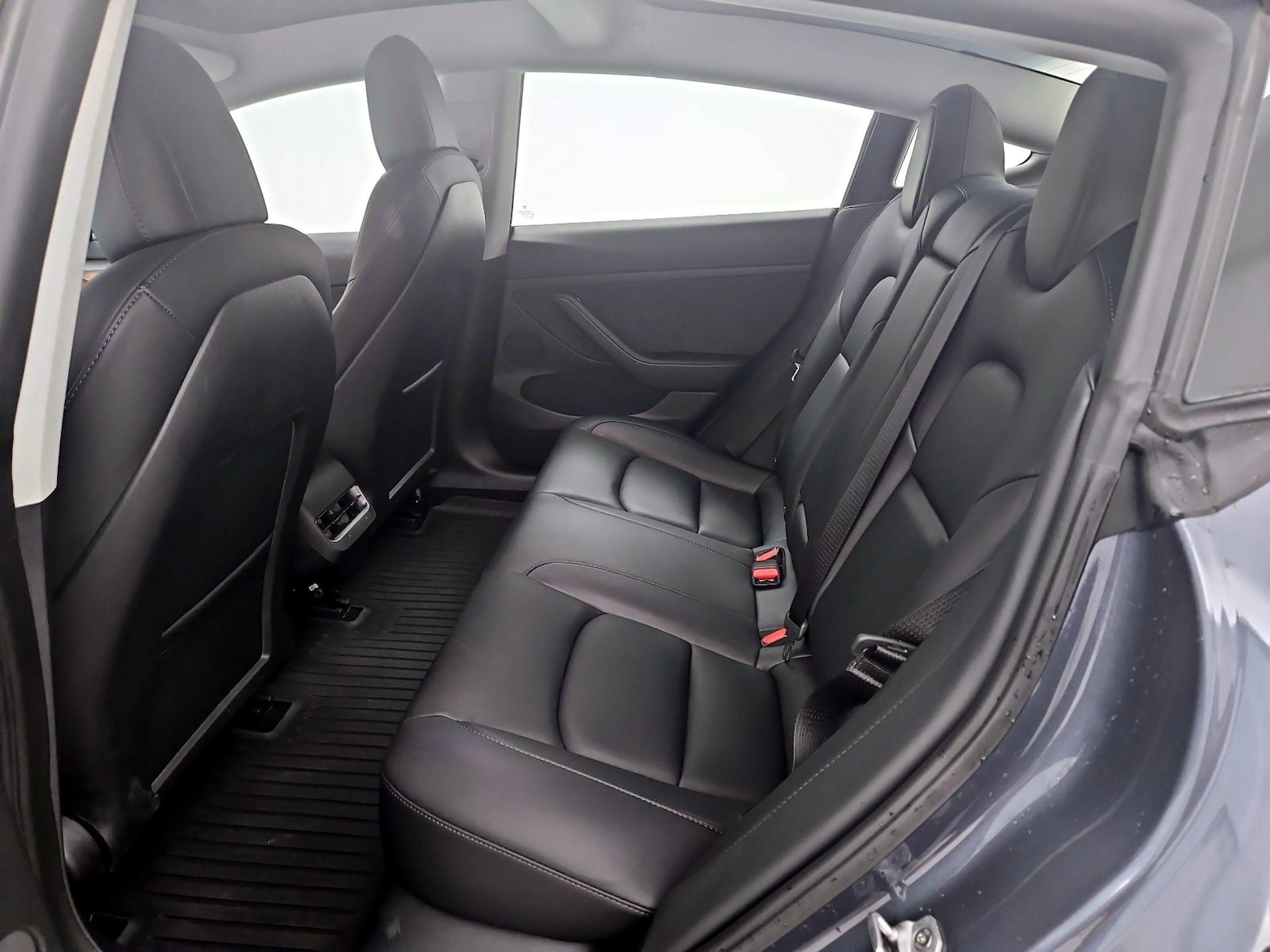 2022 Tesla Model 3 Long Range - Photo 19