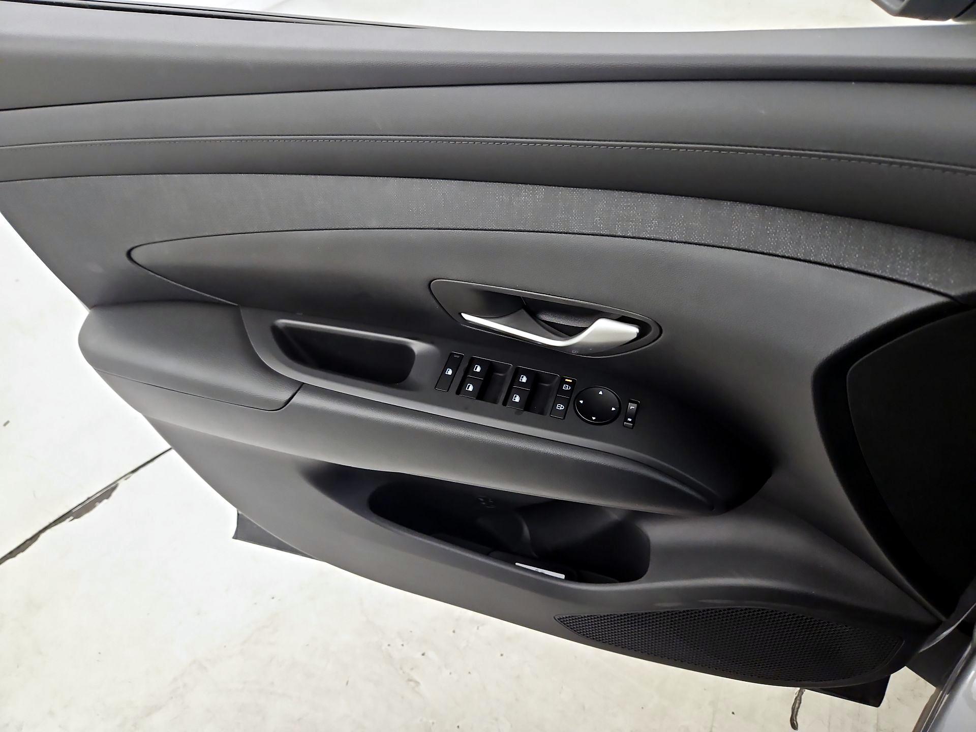 Thumbnail: 2025 Hyundai Tucson - 12