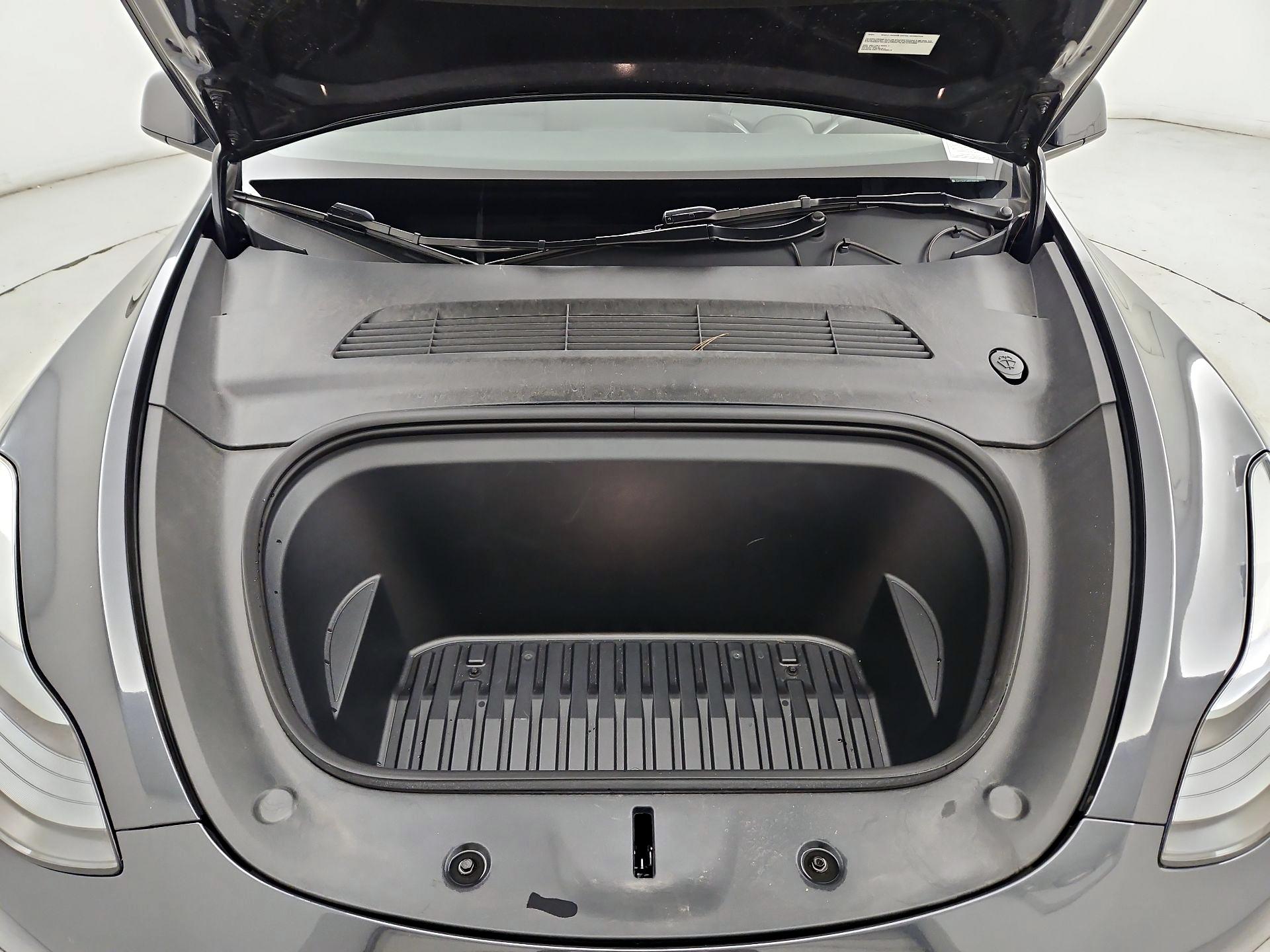 Thumbnail: 2024 Tesla Model Y - 20