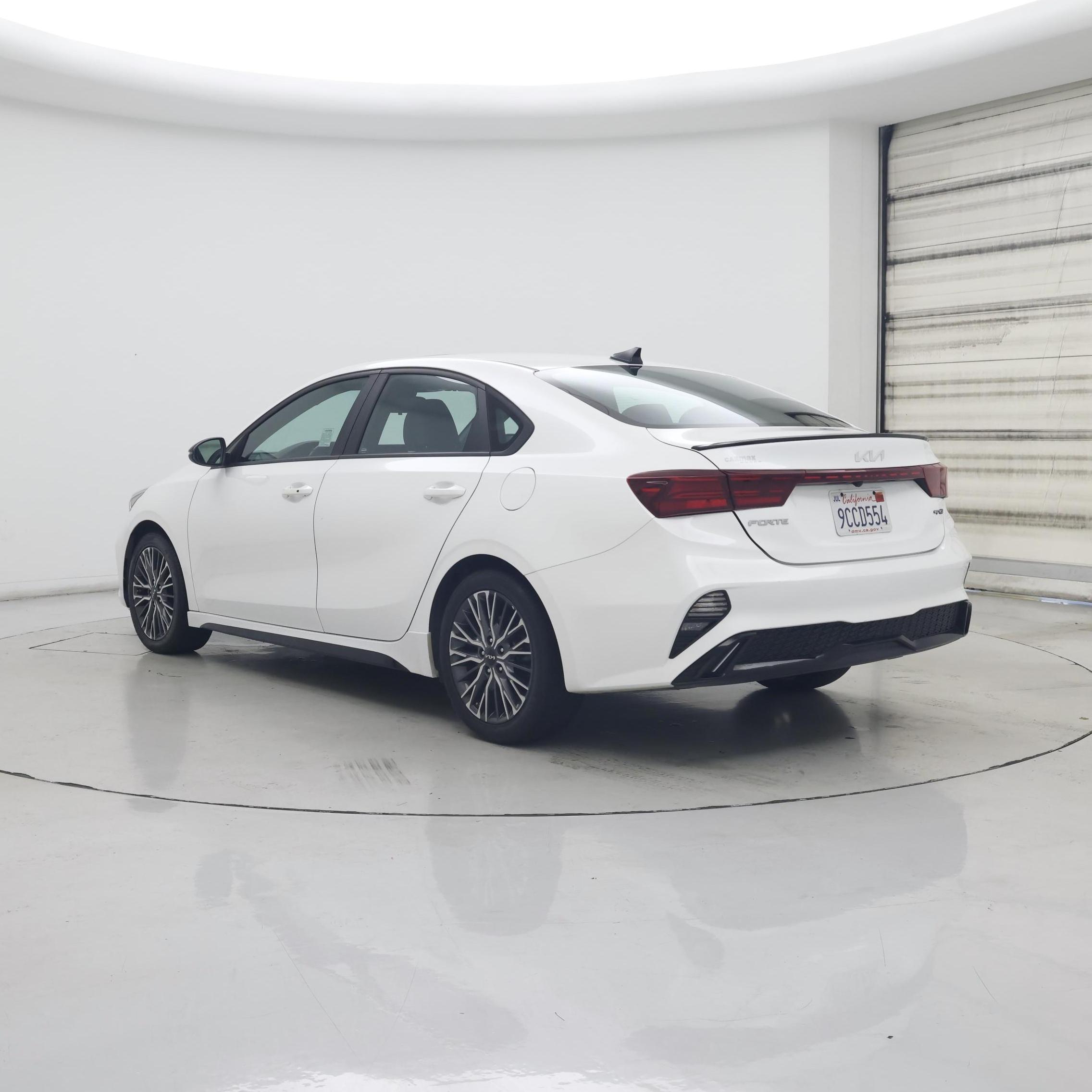 Thumbnail: 2022 Kia Forte - 2