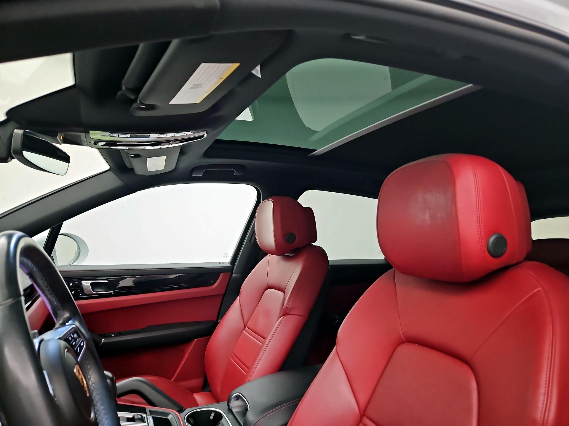 Thumbnail: 2020 Porsche Cayenne - 20