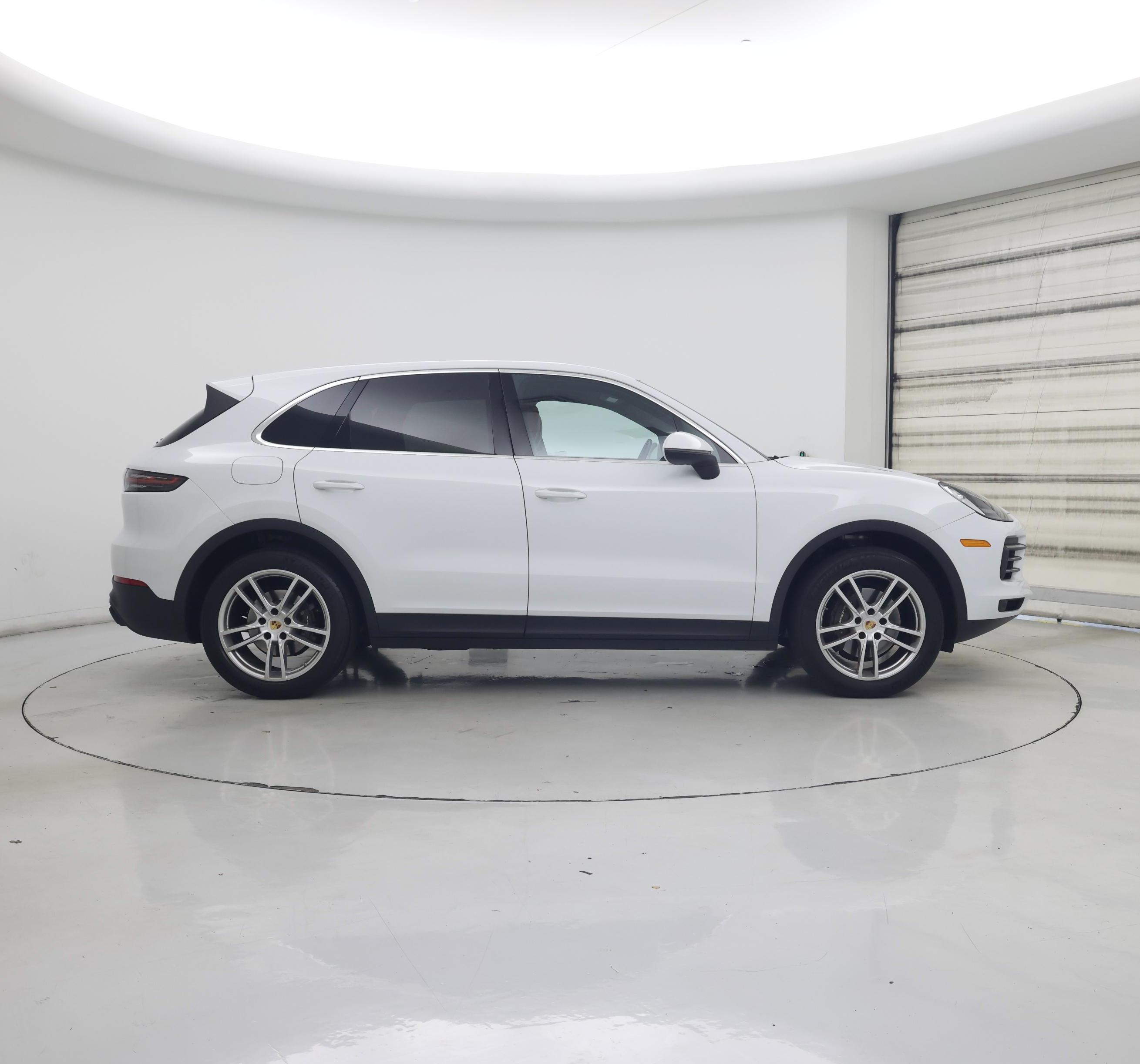 Thumbnail: 2020 Porsche Cayenne - 7
