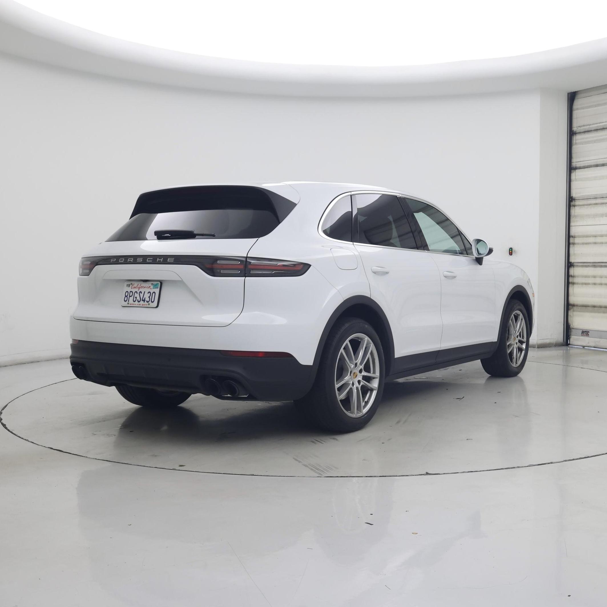 Thumbnail: 2020 Porsche Cayenne - 8