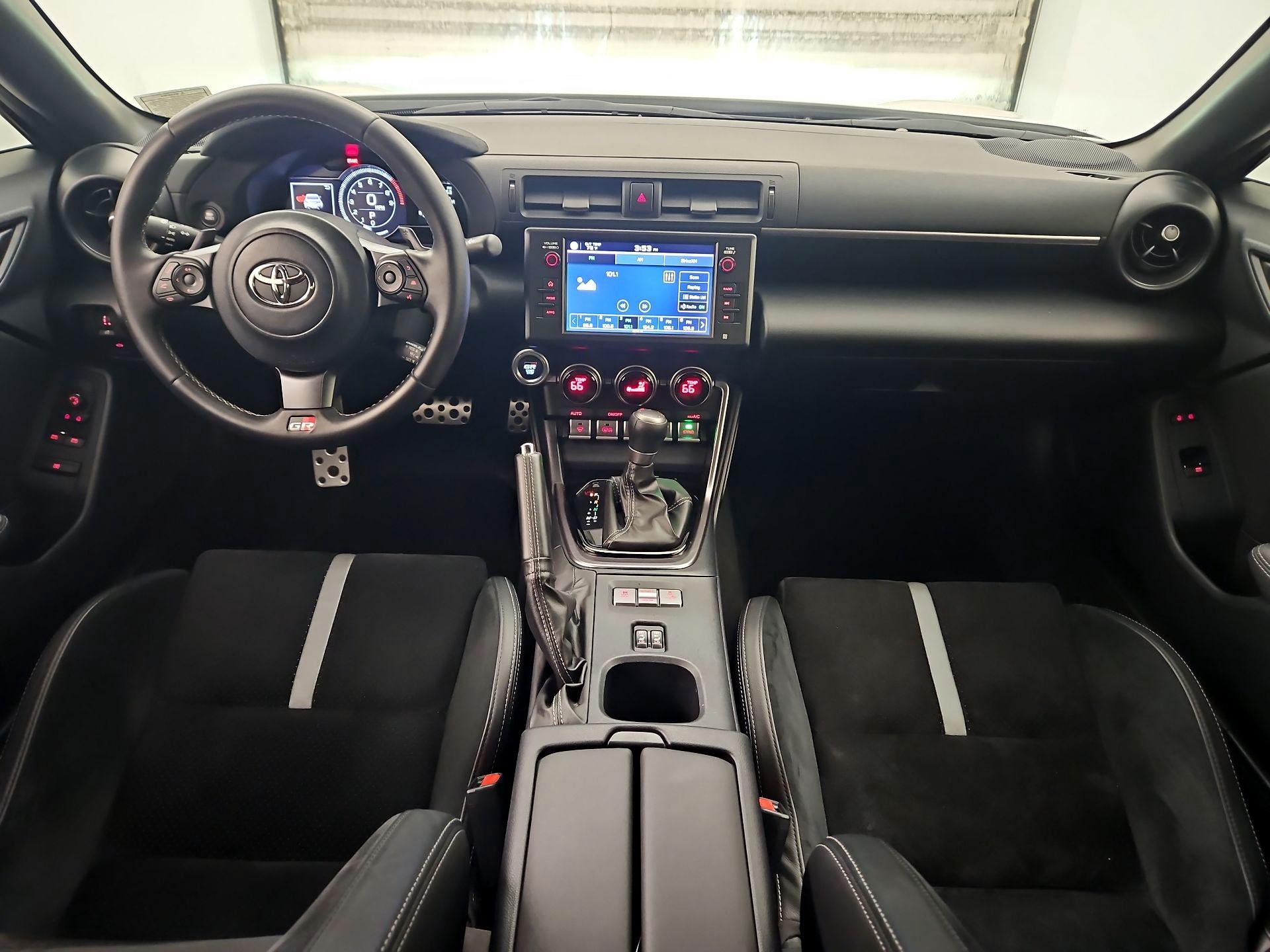 Thumbnail: 2023 Toyota GR86 - 9