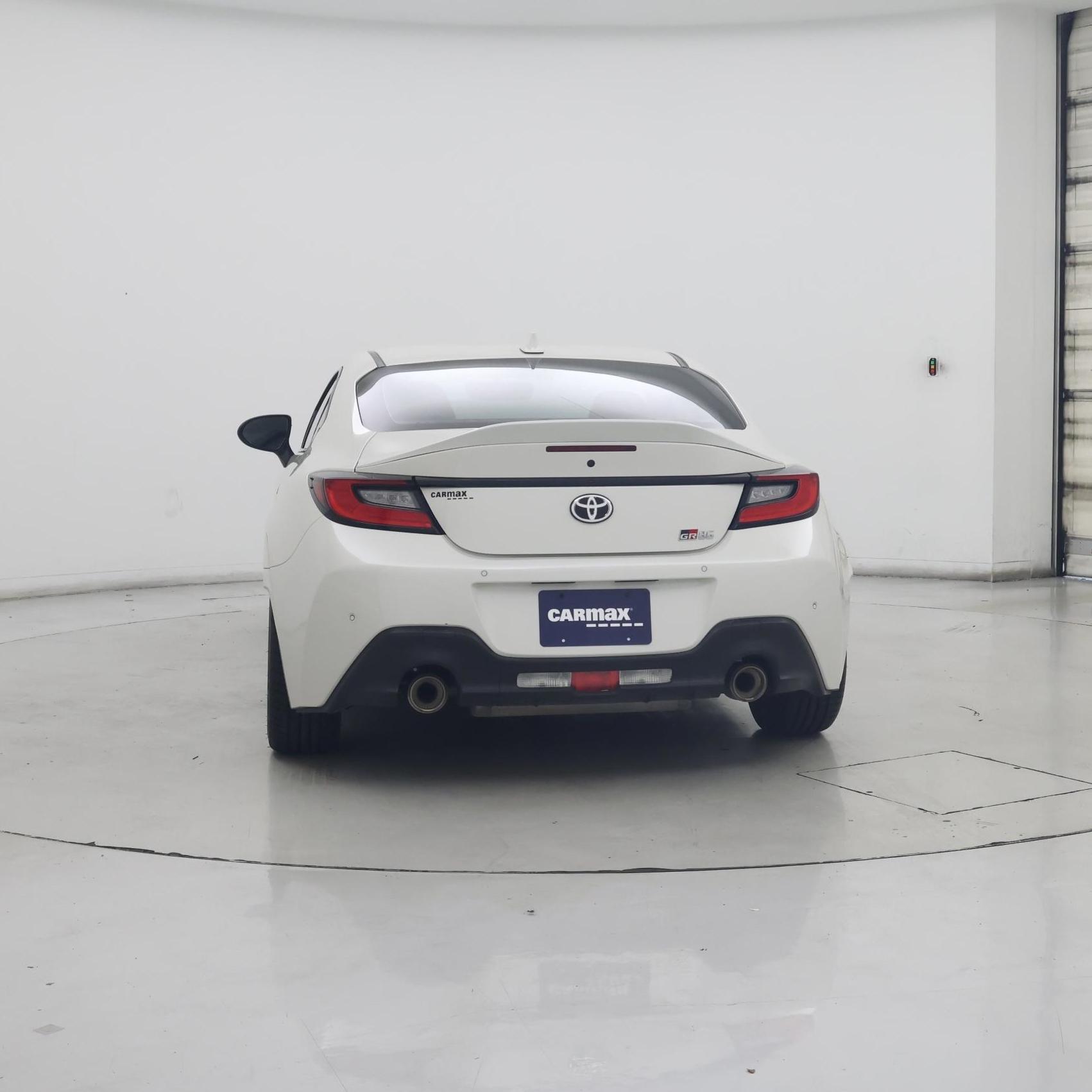 Thumbnail: 2023 Toyota GR86 - 6