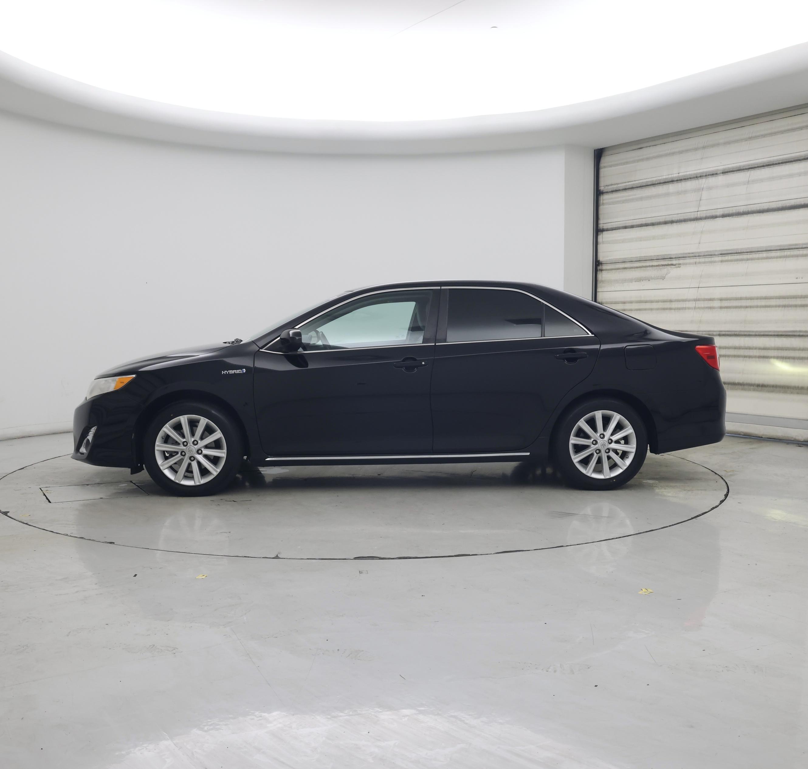 Thumbnail: 2014 Toyota Camry - 3