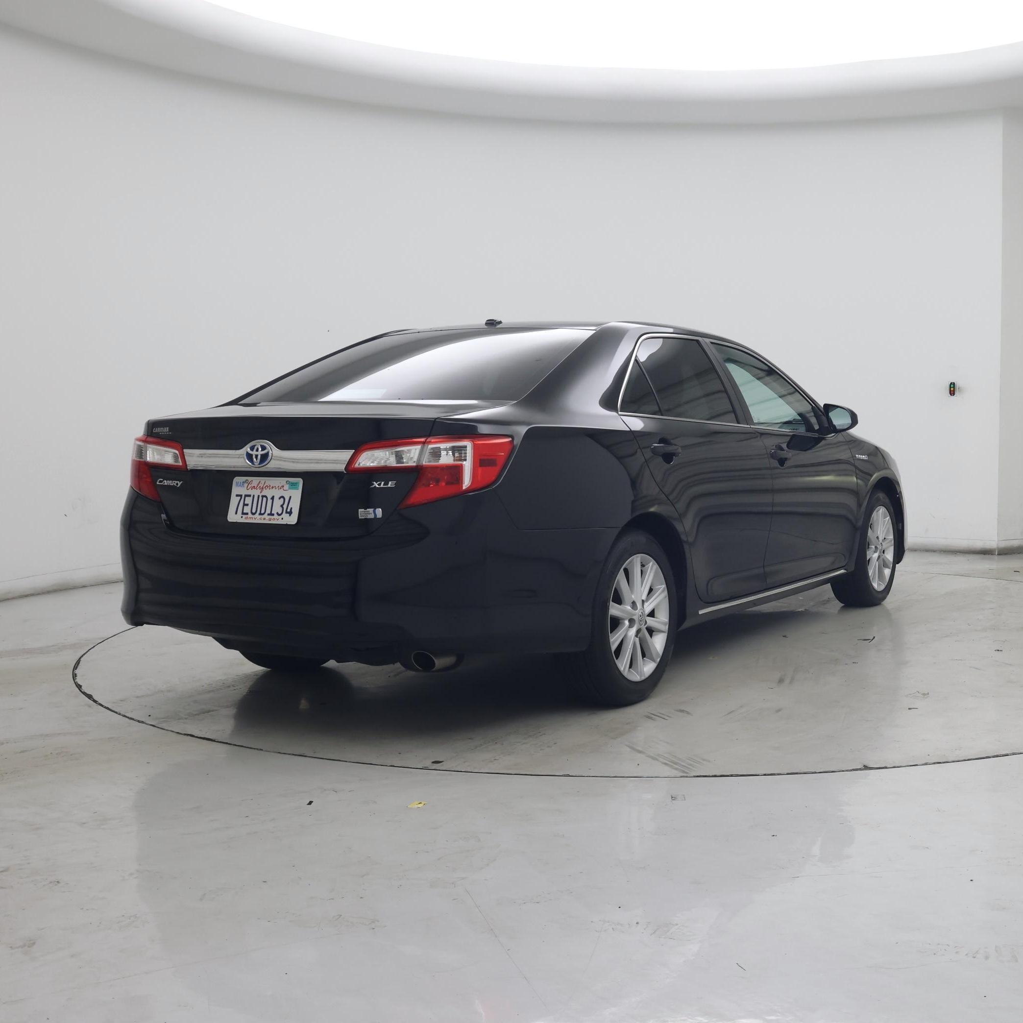Thumbnail: 2014 Toyota Camry - 8