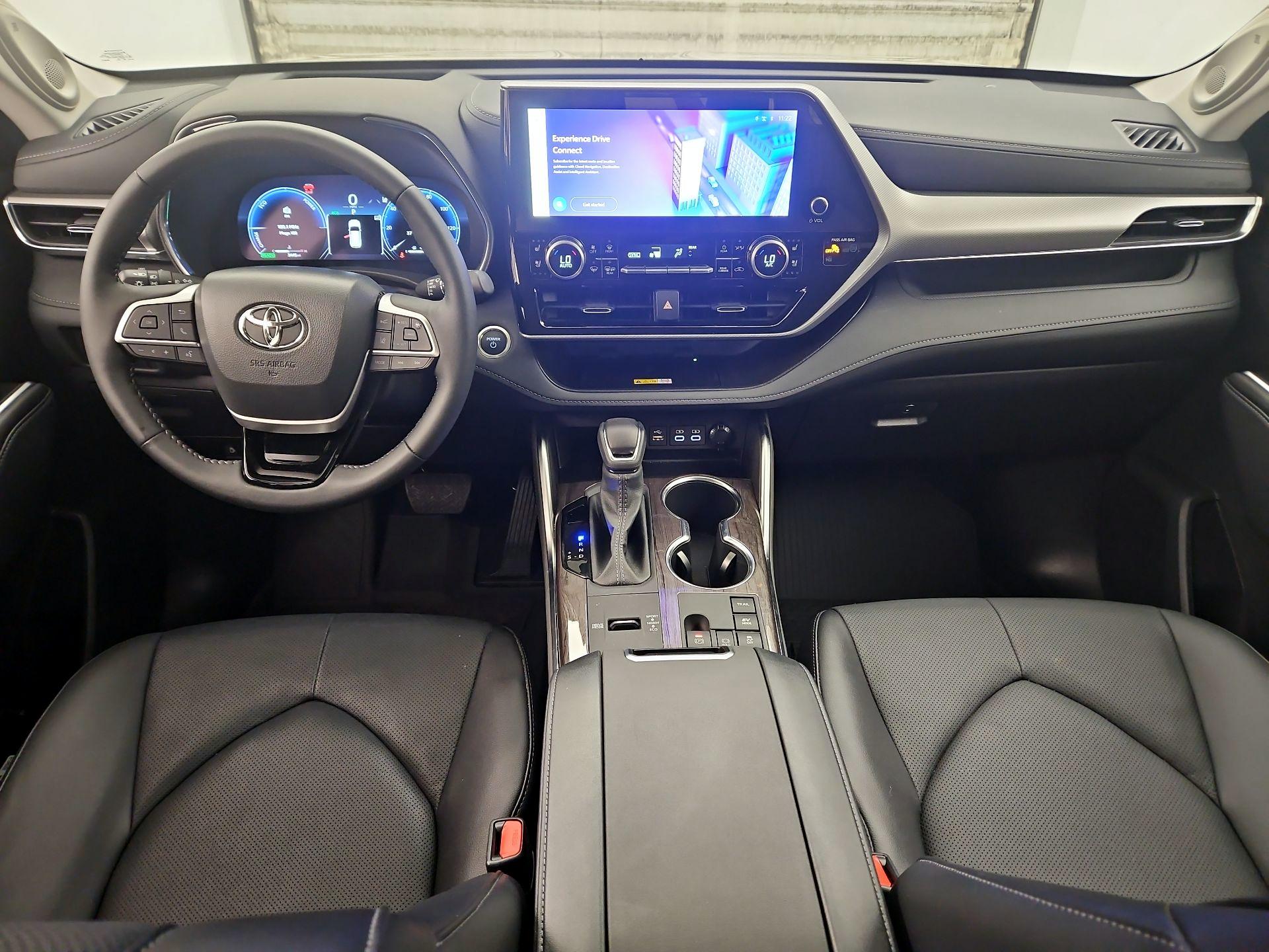 Thumbnail: 2025 Toyota Highlander - 9