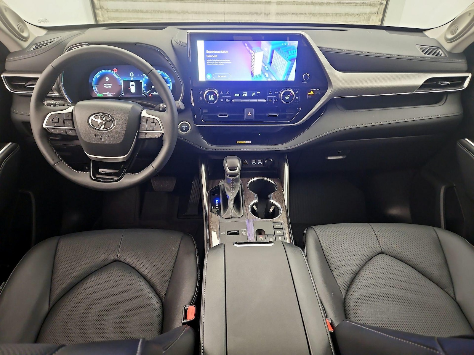 2025 Toyota Highlander Platinum - Photo 10