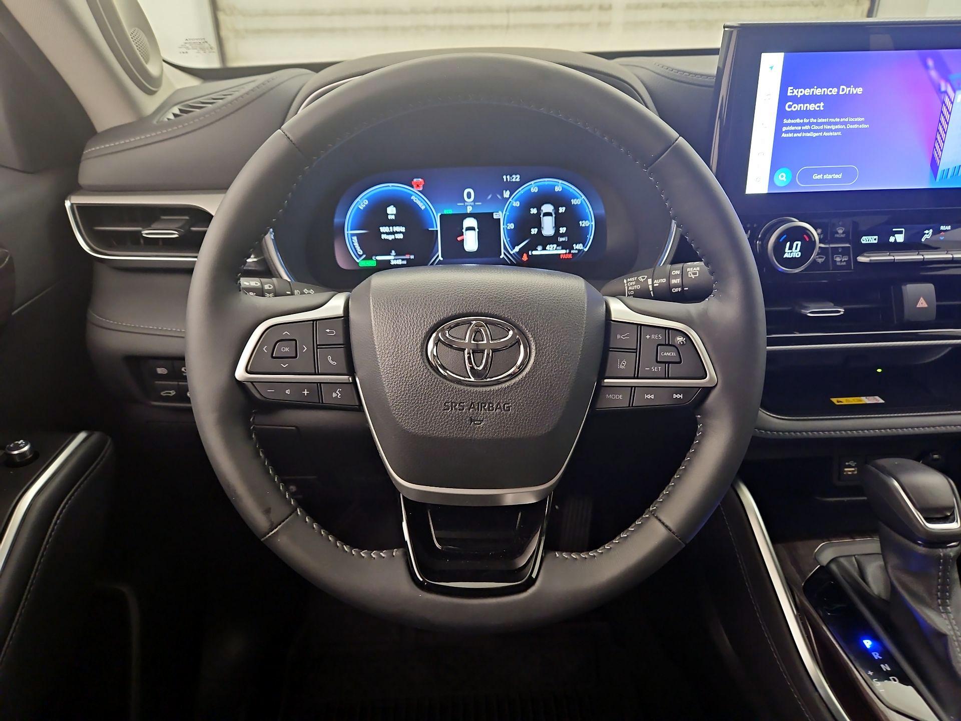 Thumbnail: 2025 Toyota Highlander - 10