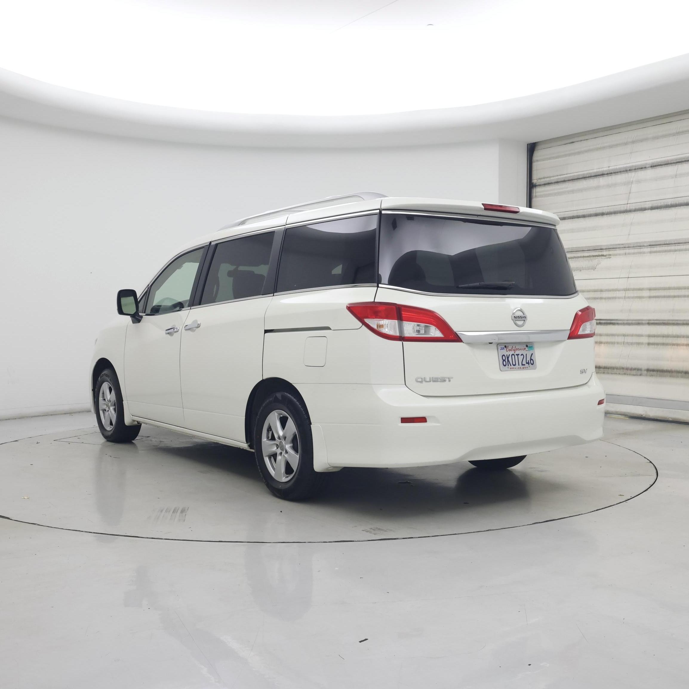 Thumbnail: 2015 Nissan Quest - 2